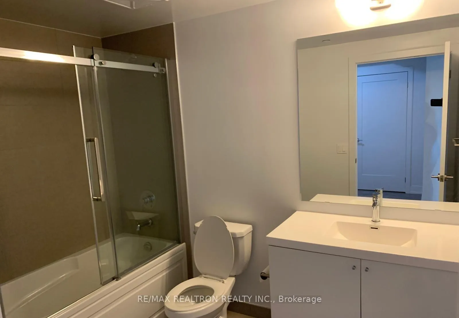 Photo 13 of Unit 217, 2550 Simcoe Street N, Oshawa, Windfields — HOMEH