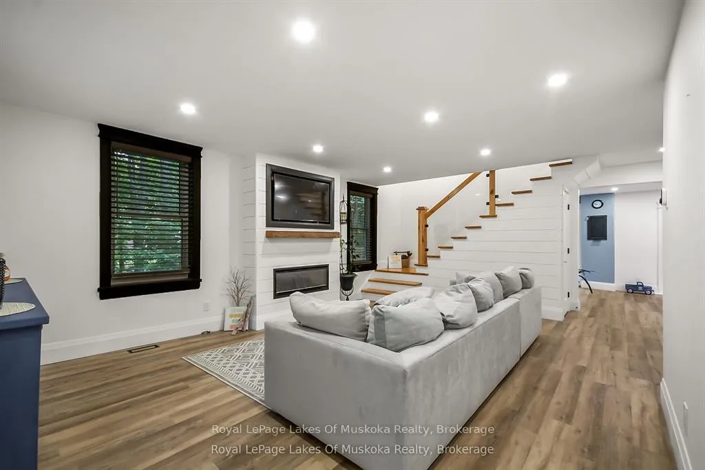 Photo 8 of 190 Maple Street, Bracebridge, Macaulay — HOMEH