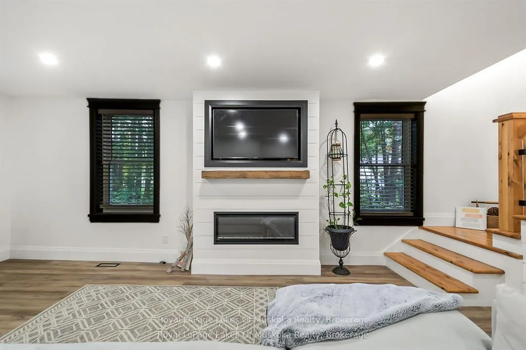 Photo 10 of 190 Maple Street, Bracebridge, Macaulay — HOMEH