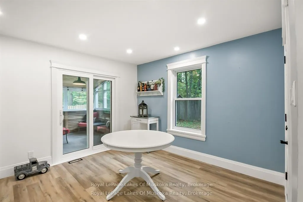 Photo 12 of 190 Maple Street, Bracebridge, Macaulay — HOMEH