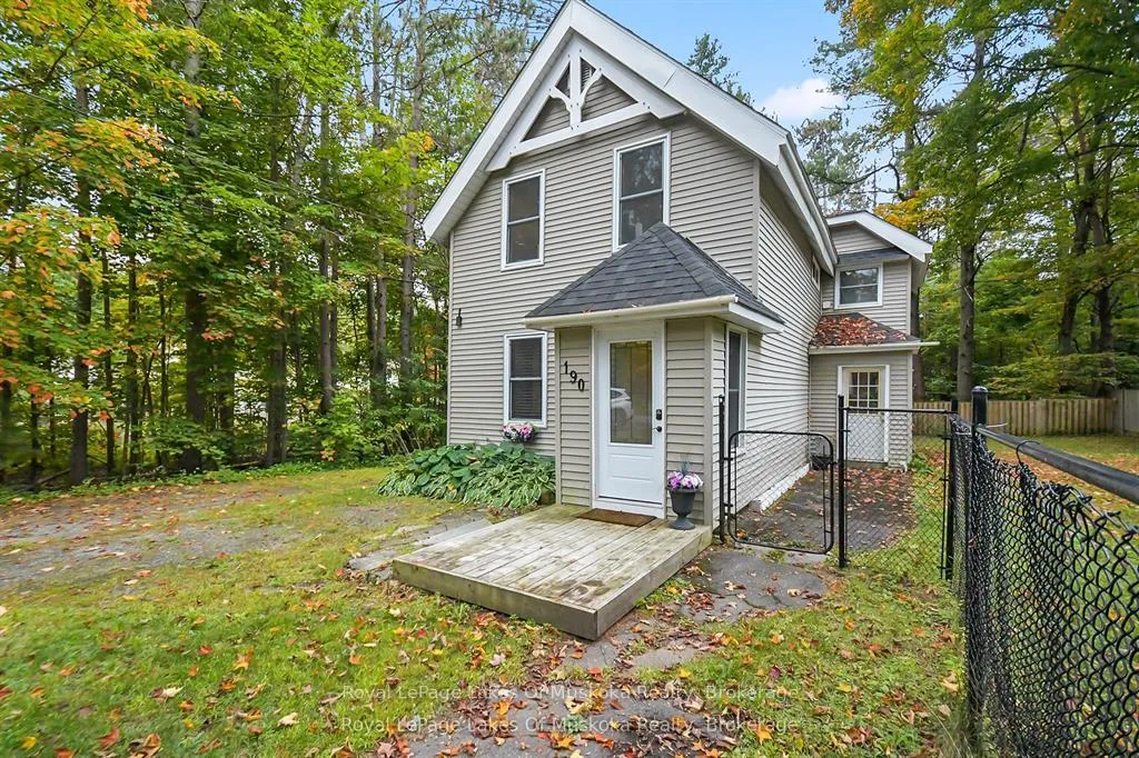 Photo 24 of 190 Maple Street, Bracebridge, Macaulay — HOMEH