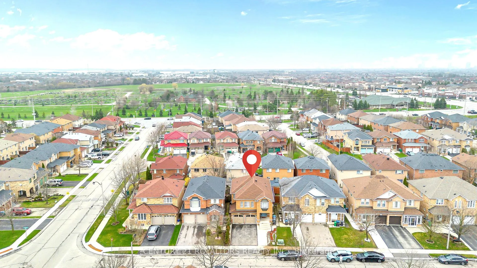 Photo 38 of 5 Farthingale Crescent, Brampton, Fletcher's Meadow — HOMEH