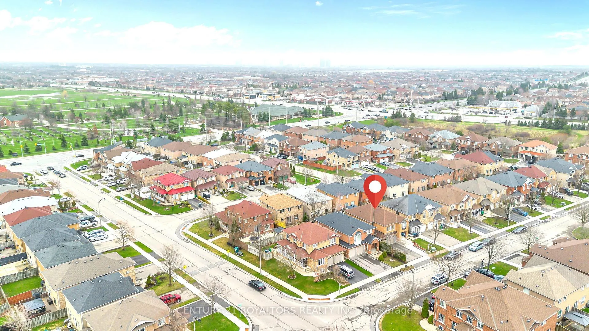 Photo 43 of 5 Farthingale Crescent, Brampton, Fletcher's Meadow — HOMEH