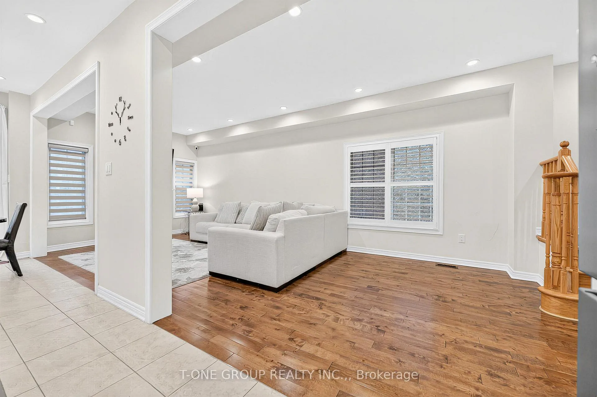 Photo 5 of 113 Fimco Crescent, Markham, Greensborough — HOMEH