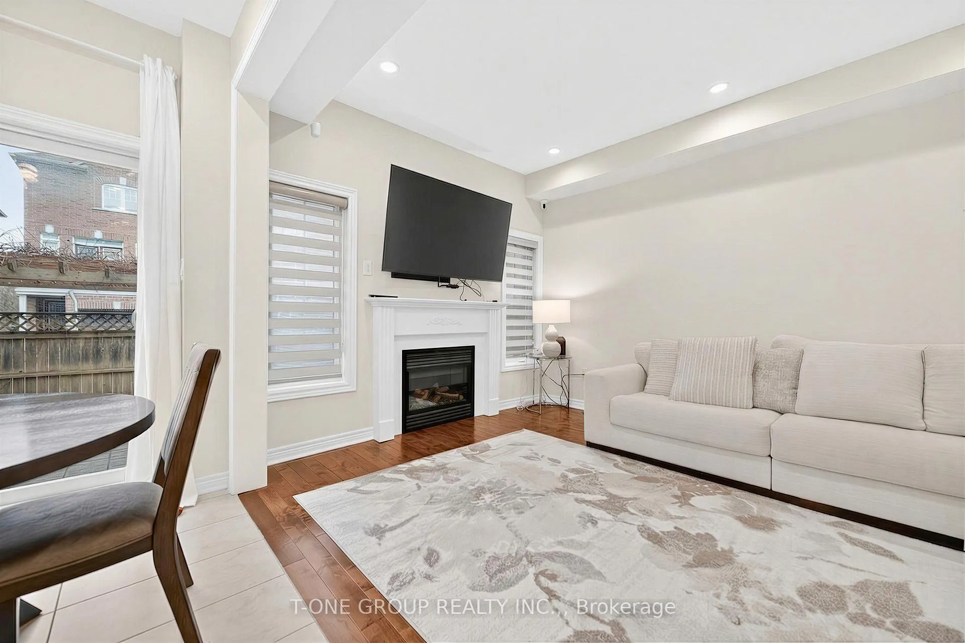 Photo 7 of 113 Fimco Crescent, Markham, Greensborough — HOMEH