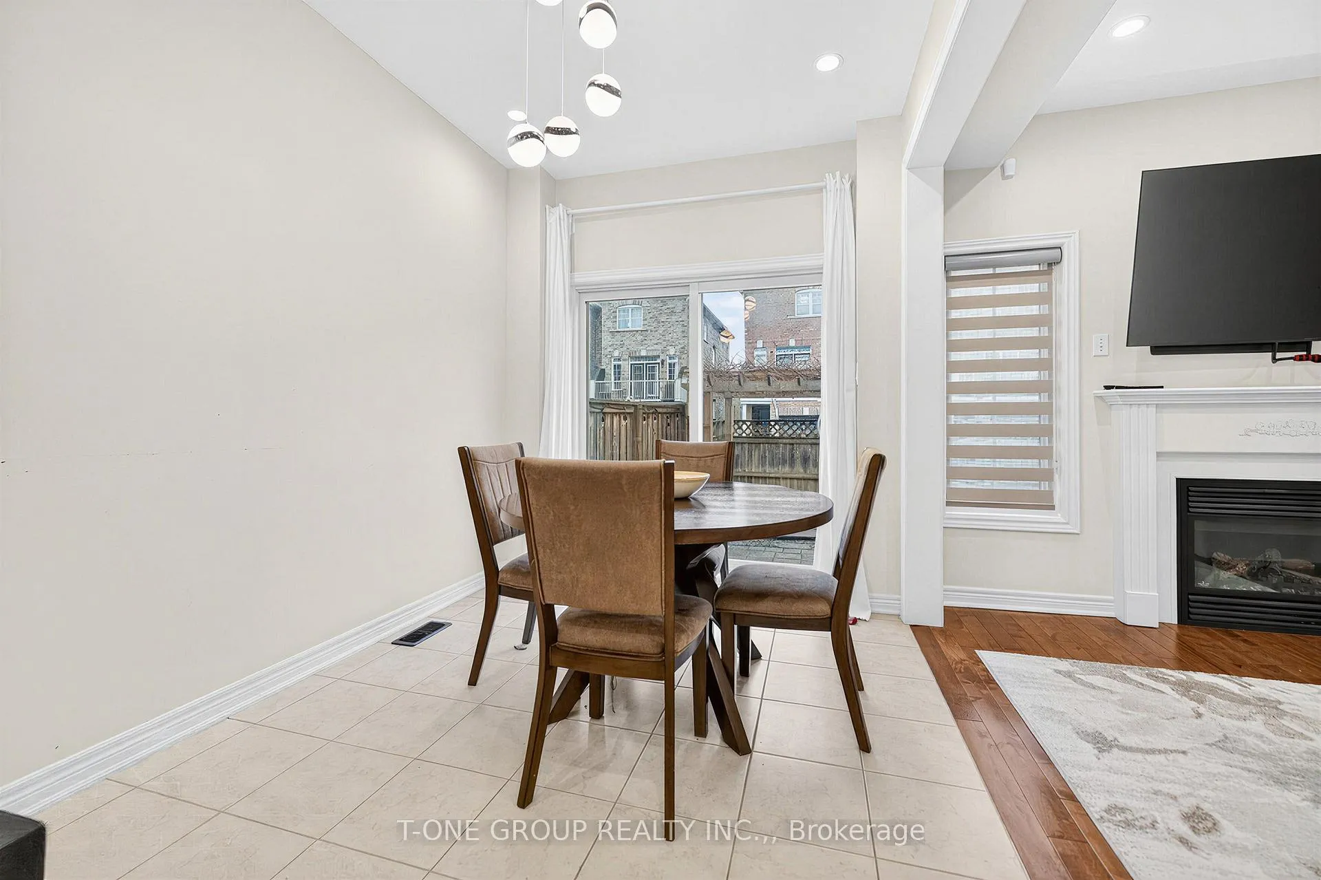 Photo 17 of 113 Fimco Crescent, Markham, Greensborough — HOMEH