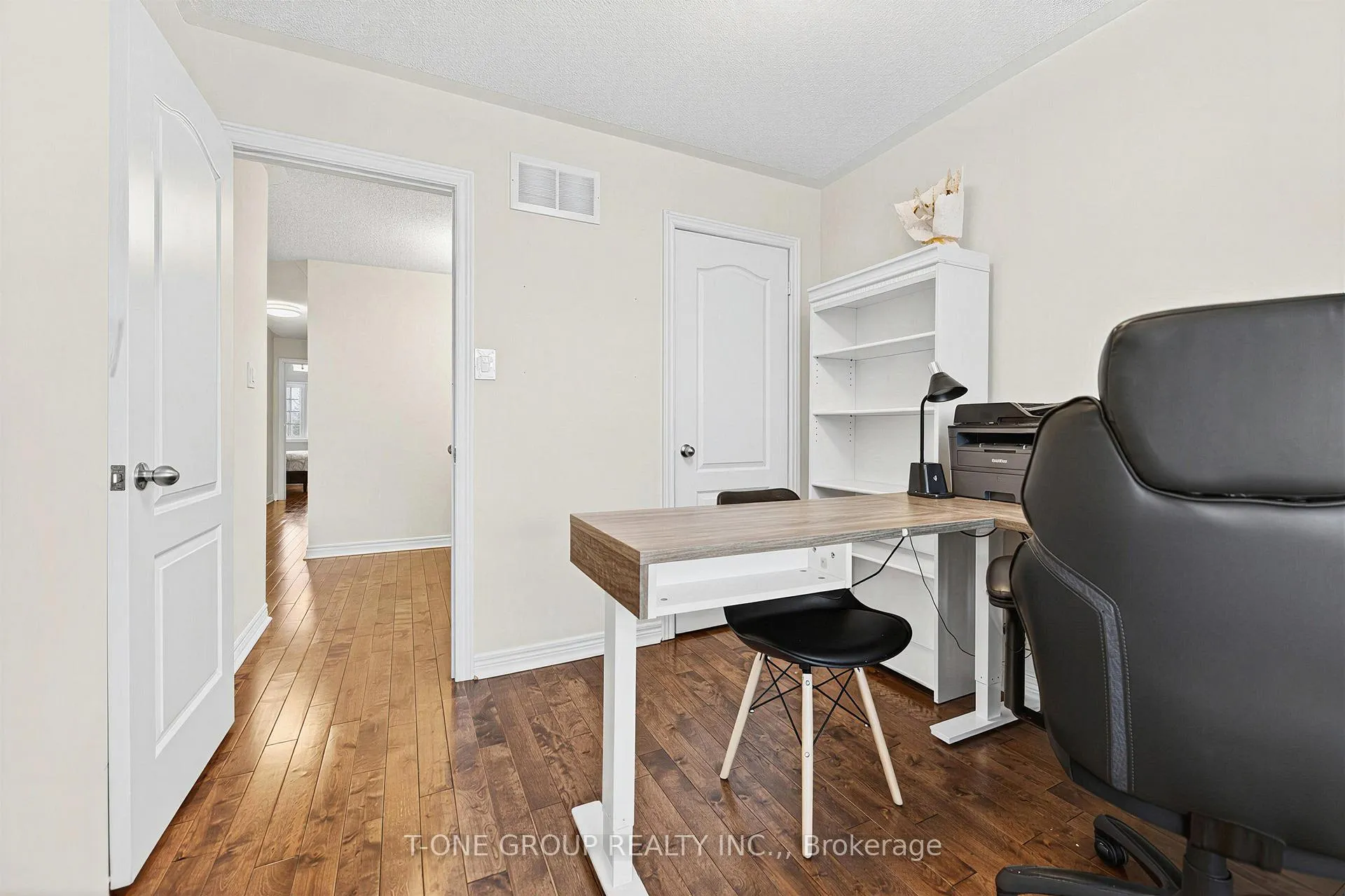 Photo 32 of 113 Fimco Crescent, Markham, Greensborough — HOMEH
