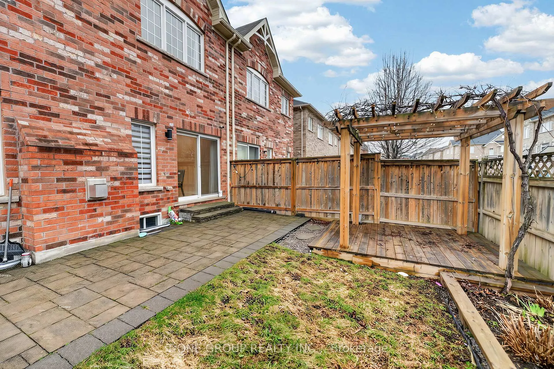 Photo 37 of 113 Fimco Crescent, Markham, Greensborough — HOMEH