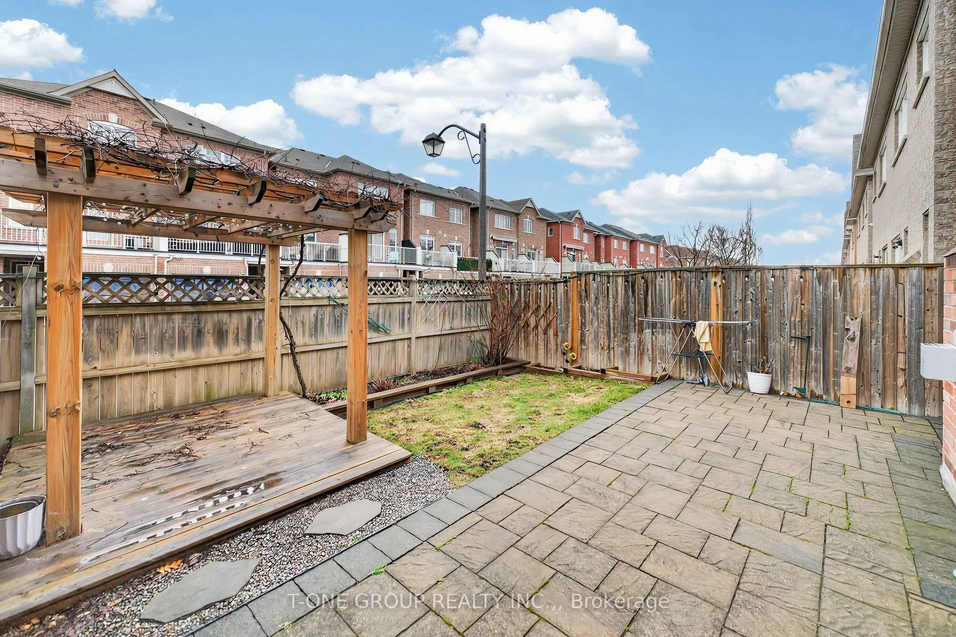 Photo 38 of 113 Fimco Crescent, Markham, Greensborough — HOMEH