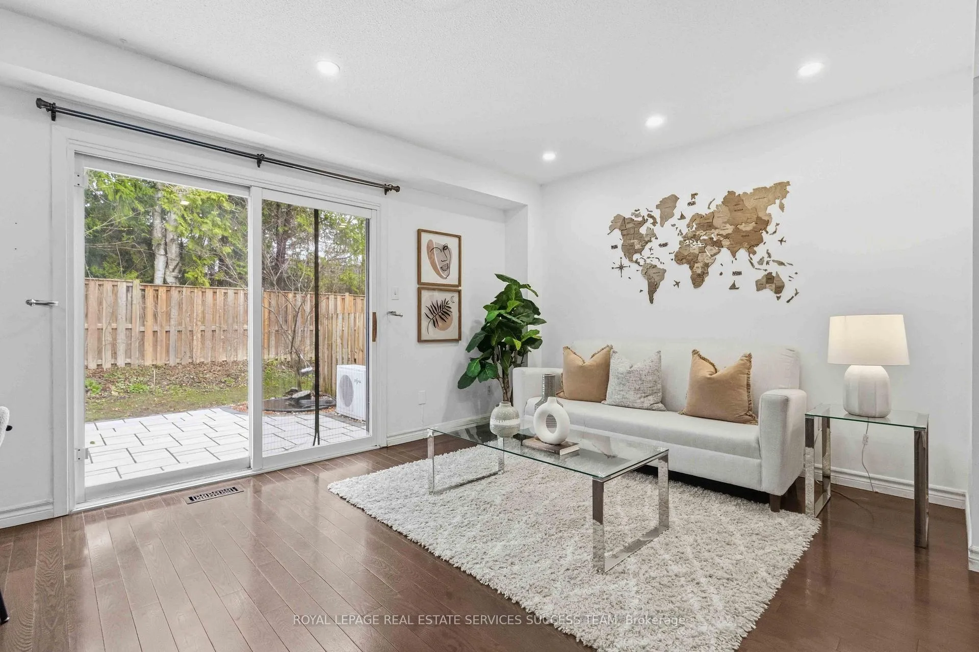 Photo 13 of 31 Thatcher's Mill Way, Markham, Bullock — HOMEH