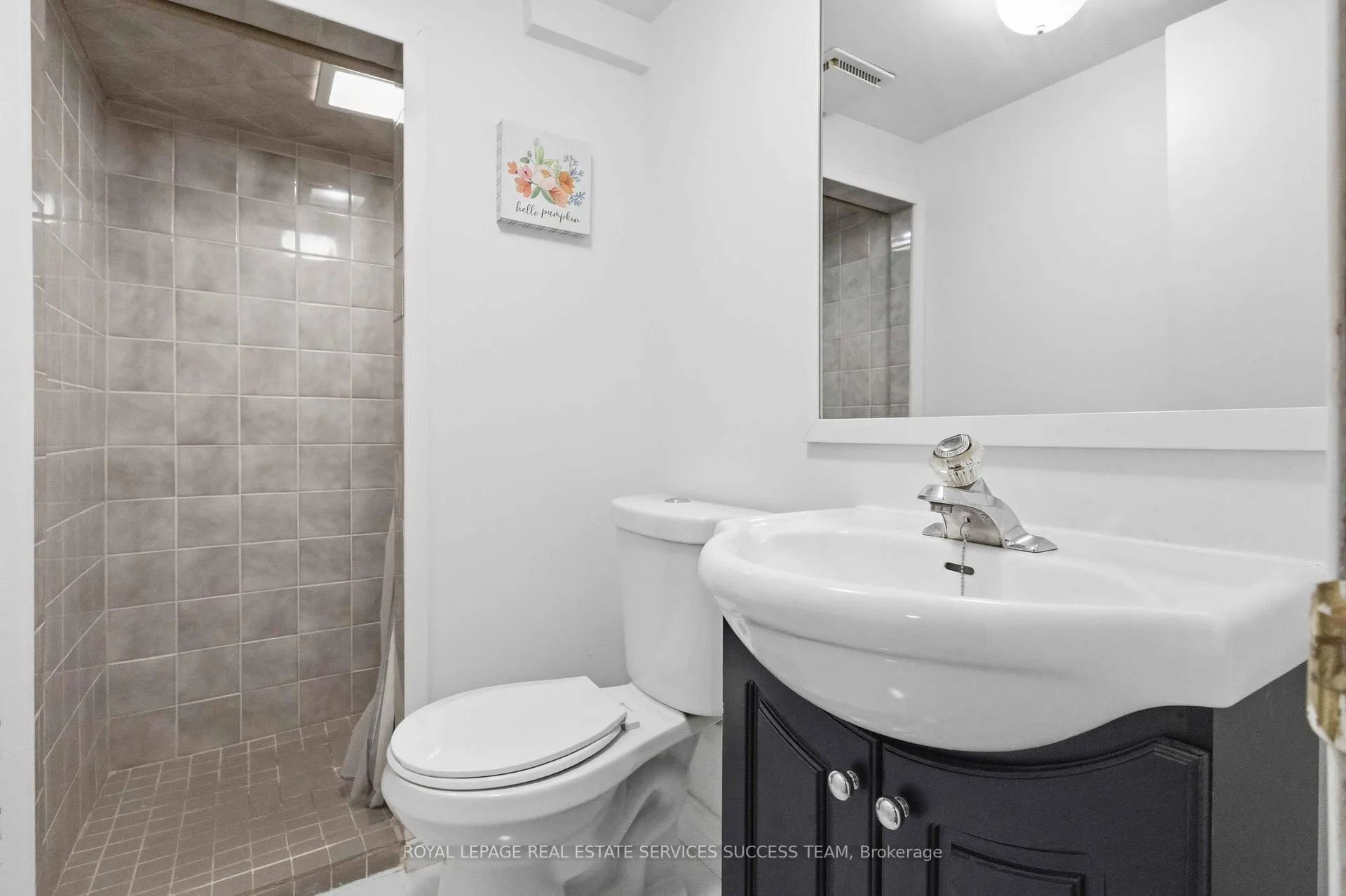 Photo 23 of 31 Thatcher's Mill Way, Markham, Bullock — HOMEH