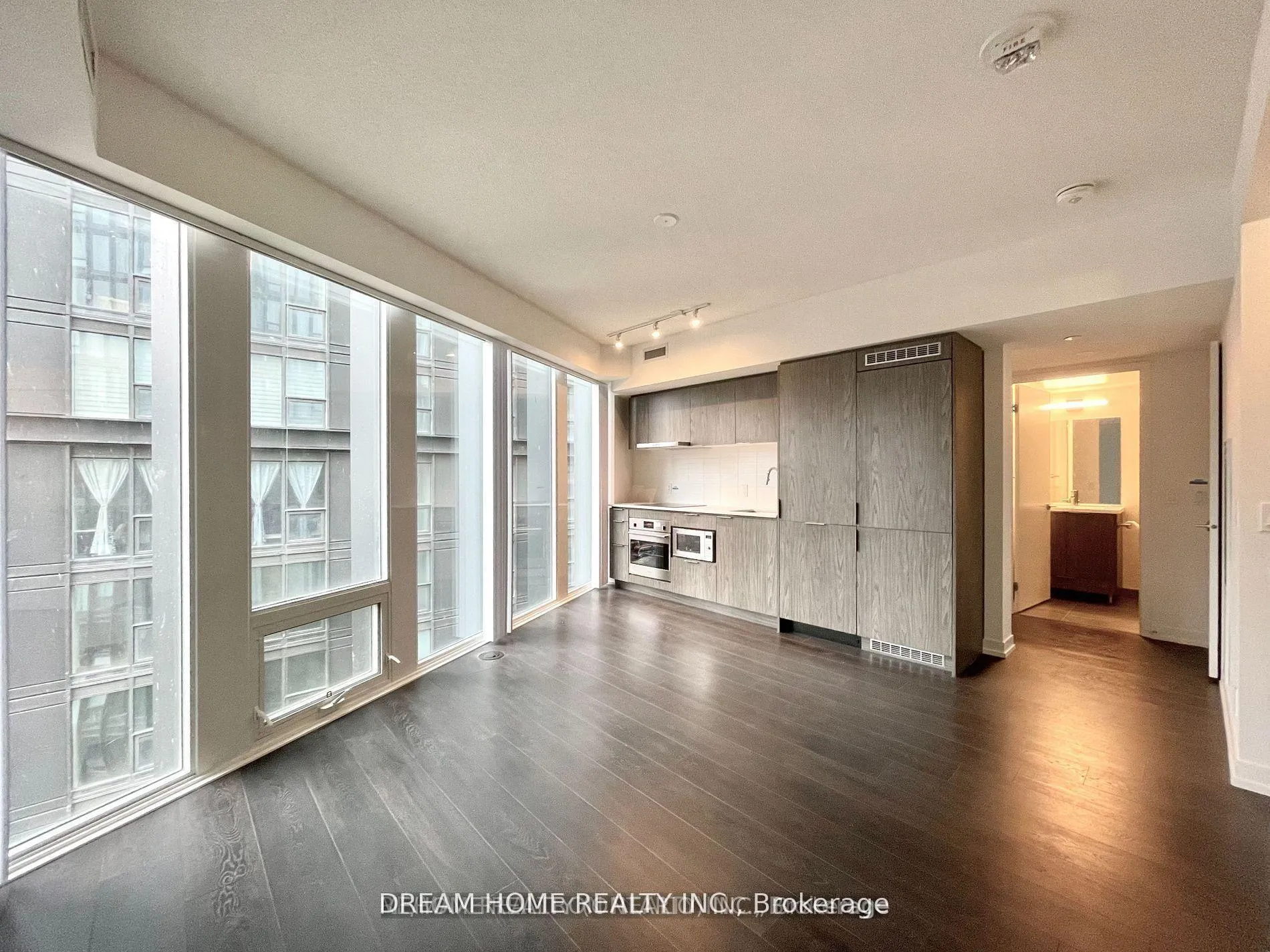 Photo 3 of Unit 1111, 60 Shuter Street, Toronto, Church-Yonge Corridor — HOMEH