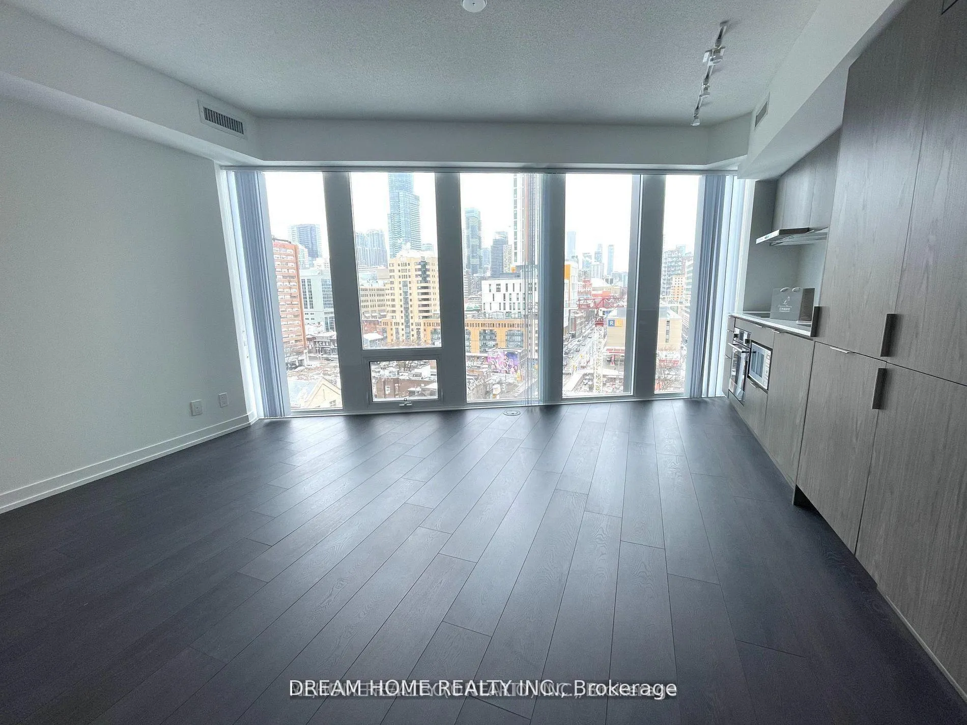 Photo 5 of Unit 1111, 60 Shuter Street, Toronto, Church-Yonge Corridor — HOMEH