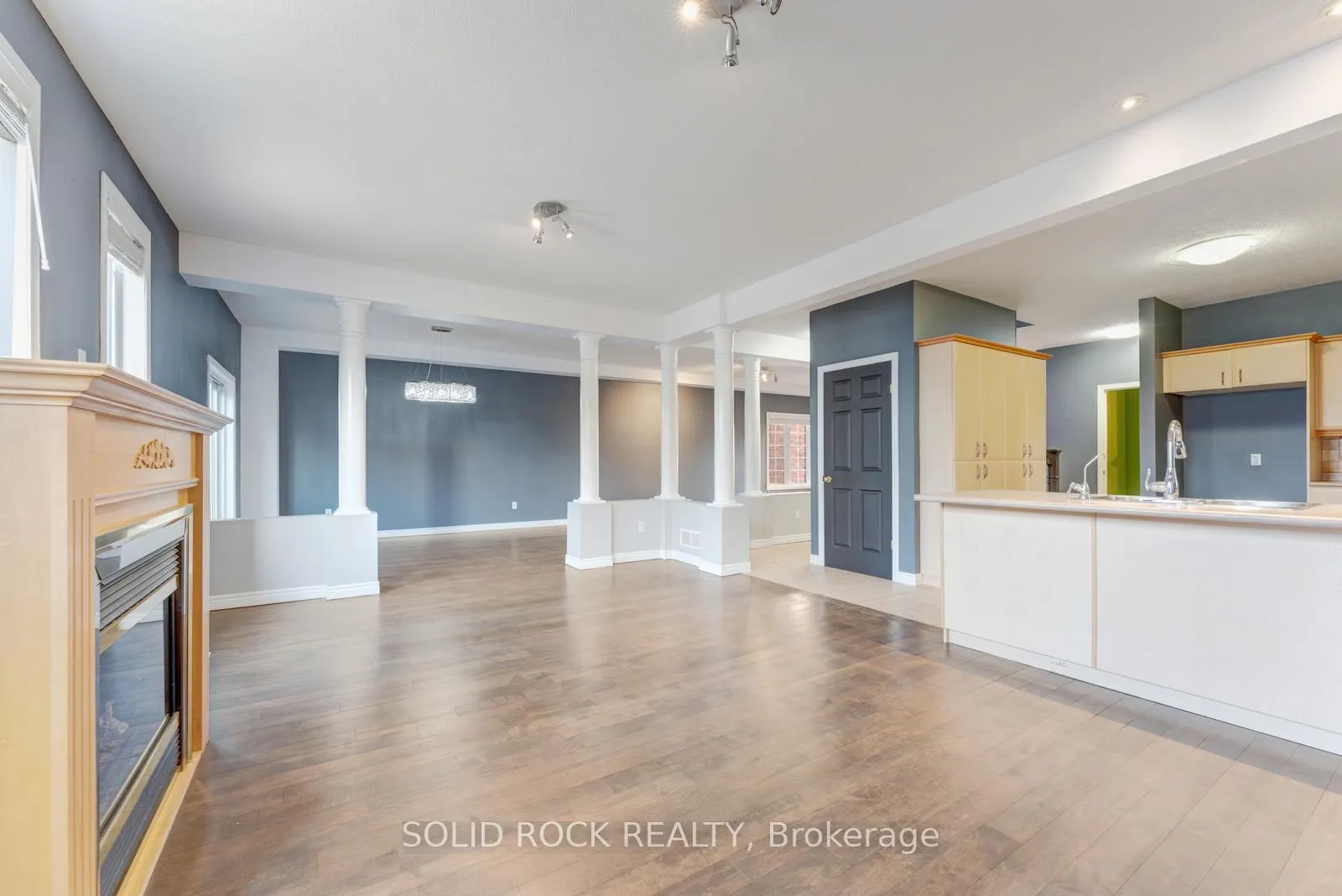 Photo 11 of 50 Cranbrook Street, Kitchener — HOMEH