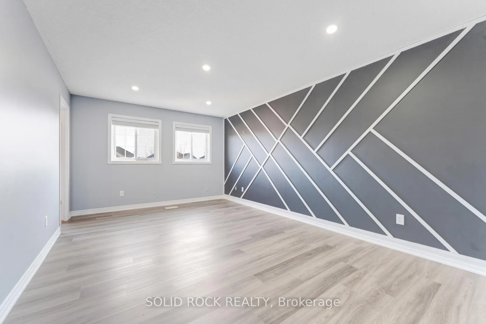 Photo 21 of 50 Cranbrook Street, Kitchener — HOMEH
