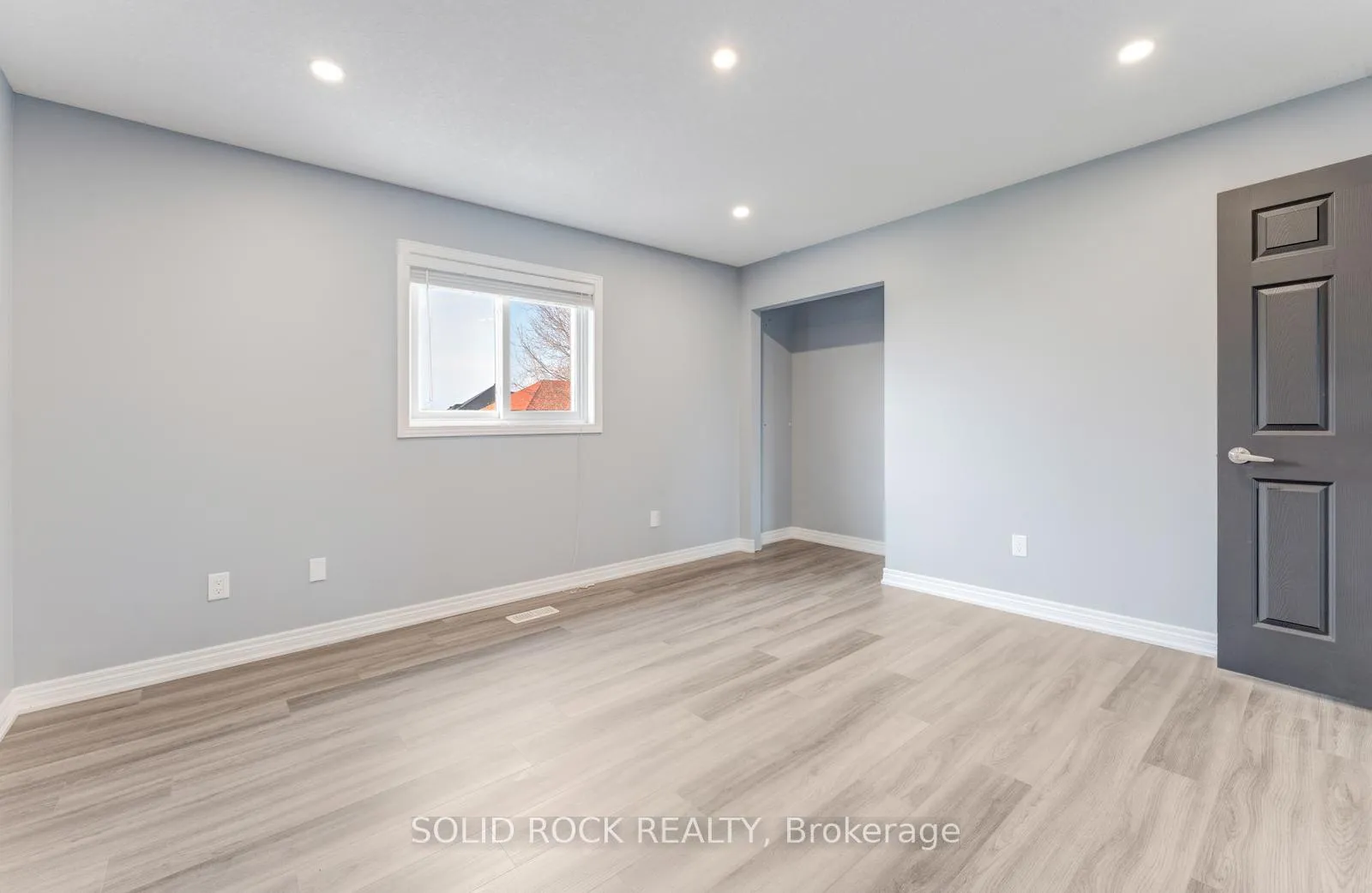 Photo 27 of 50 Cranbrook Street, Kitchener — HOMEH