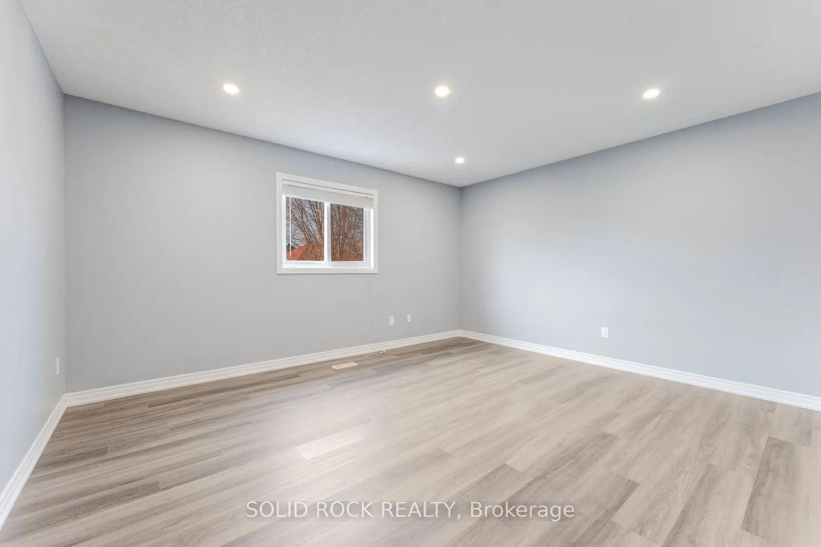 Photo 29 of 50 Cranbrook Street, Kitchener — HOMEH