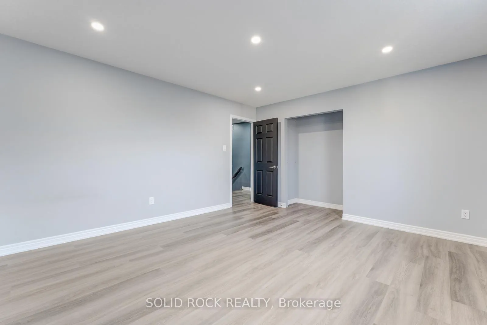 Photo 31 of 50 Cranbrook Street, Kitchener — HOMEH