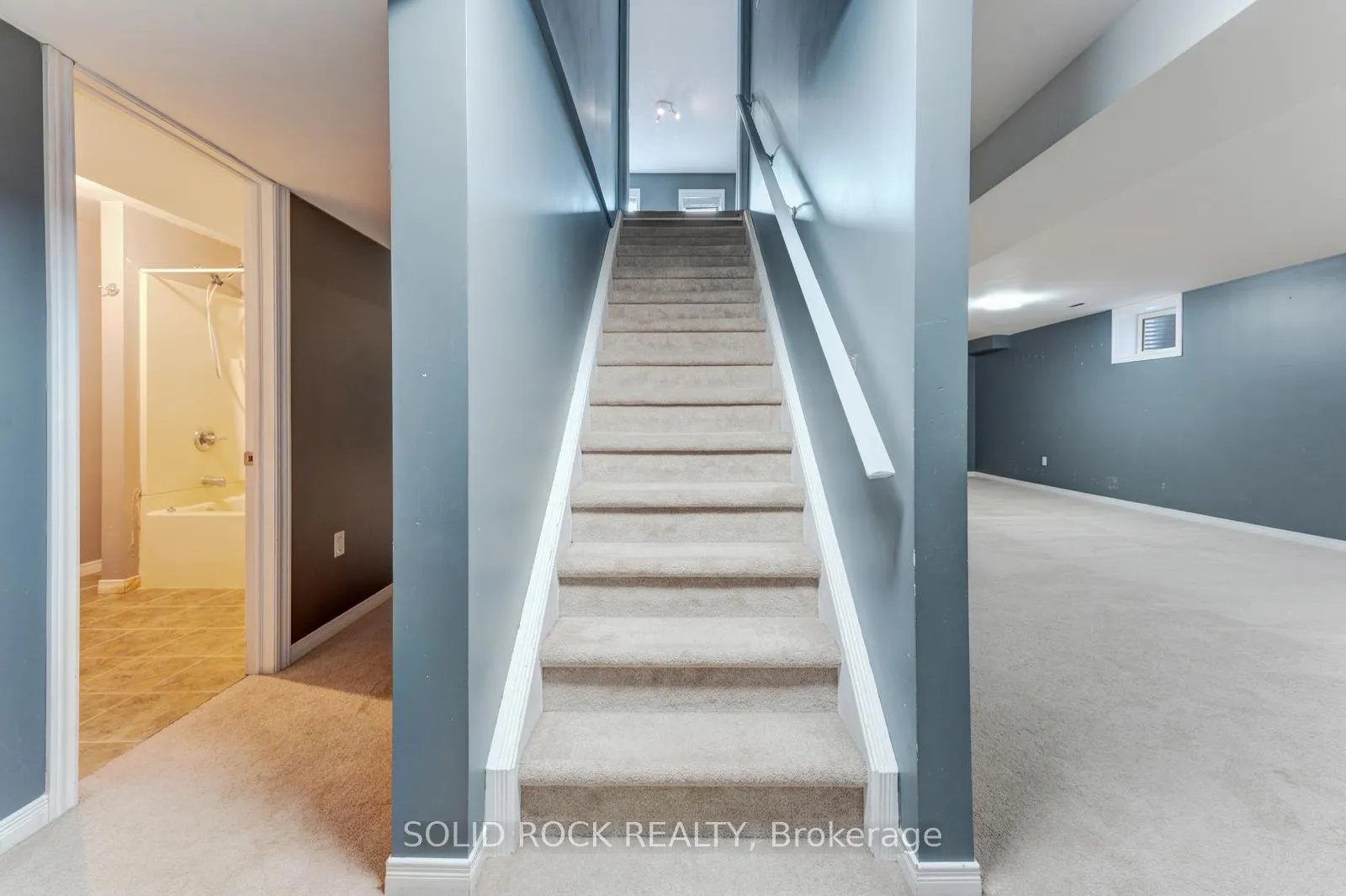 Photo 38 of 50 Cranbrook Street, Kitchener — HOMEH