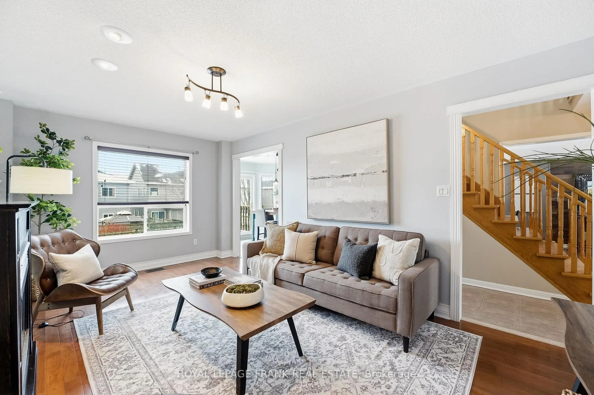 Photo 17 of 70 Weldrick Crescent, Clarington, Bowmanville — HOMEH