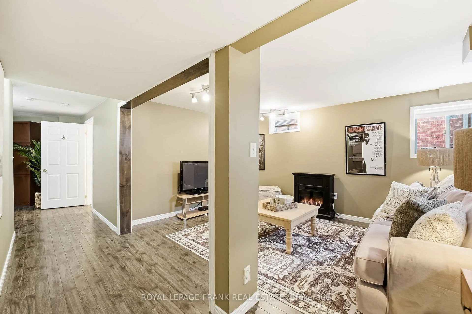 Photo 36 of 70 Weldrick Crescent, Clarington, Bowmanville — HOMEH