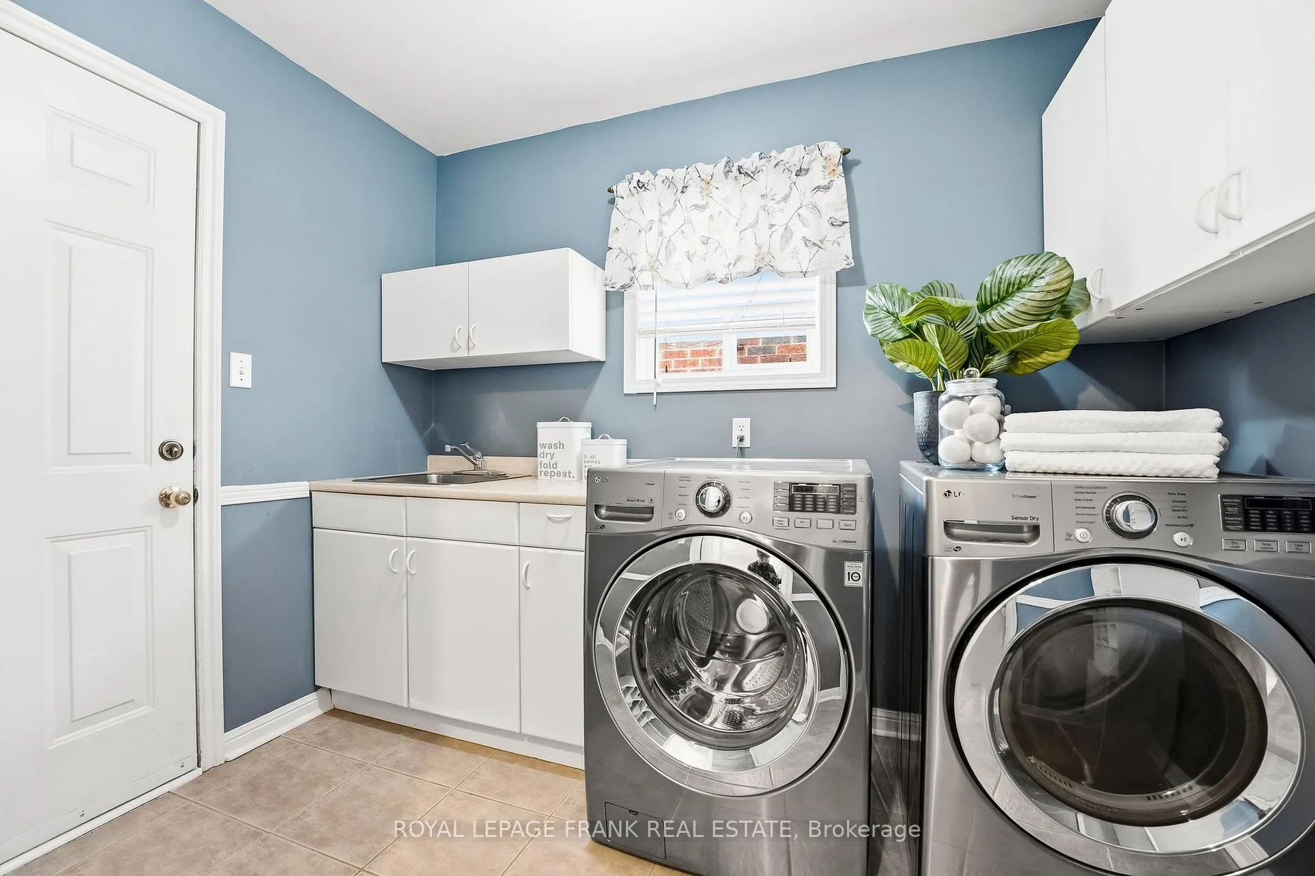 Photo 40 of 70 Weldrick Crescent, Clarington, Bowmanville — HOMEH