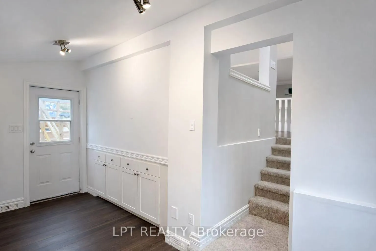 Photo 13 of 228 Pine Cove Road, Burlington, Roseland — HOMEH