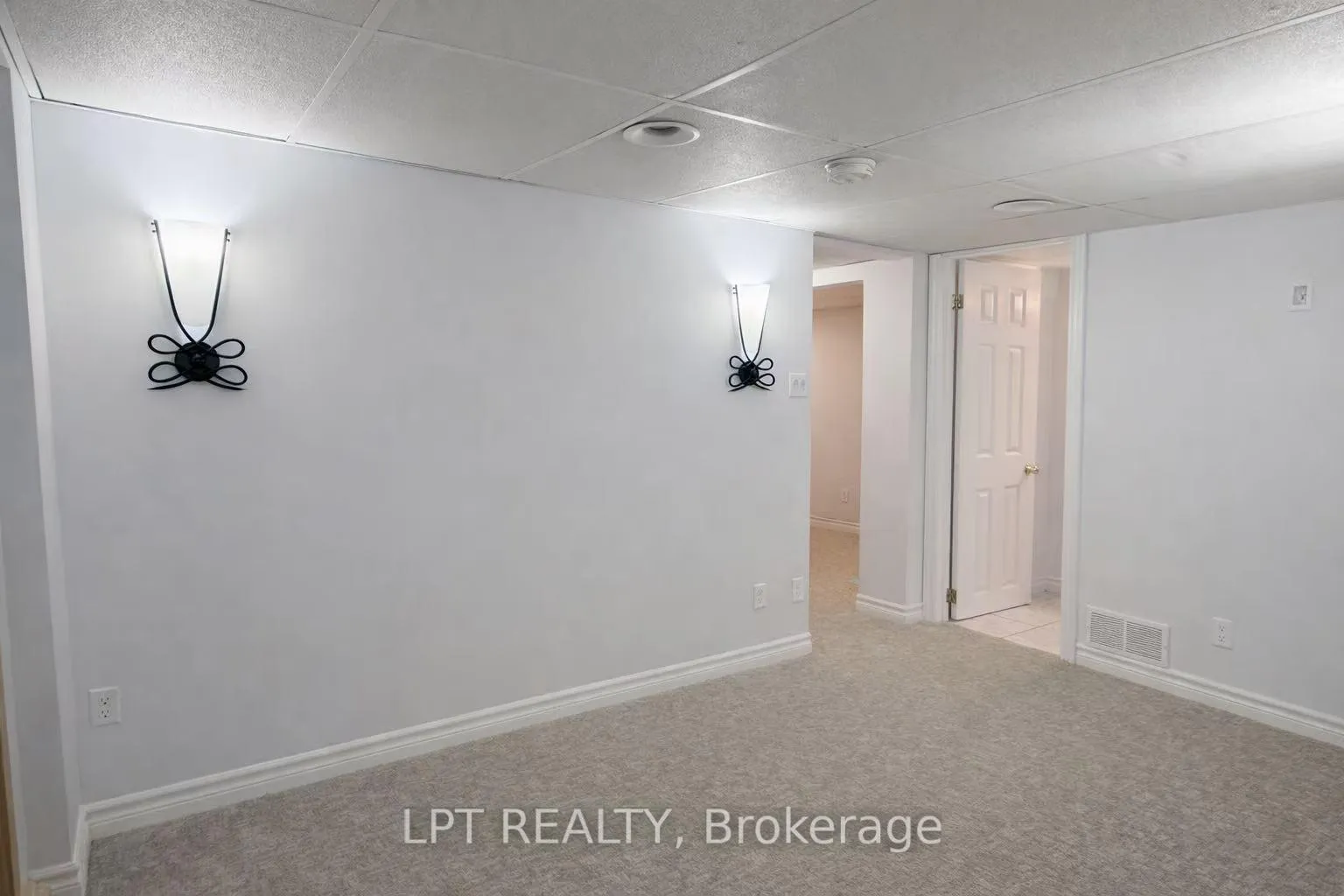 Photo 16 of 228 Pine Cove Road, Burlington, Roseland — HOMEH