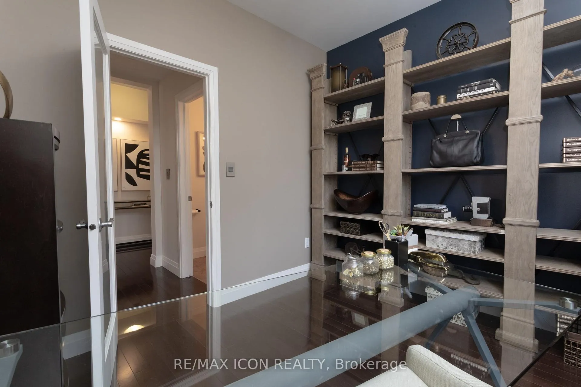 Photo 4 of 103 Glazebrook Crescent, Cambridge — HOMEH
