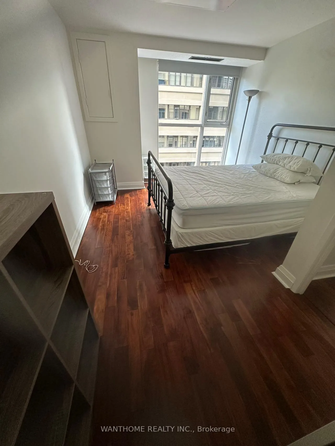 Photo 6 of Unit 506, 8 Wellesley Street E, Toronto, Church-Yonge Corridor — HOMEH