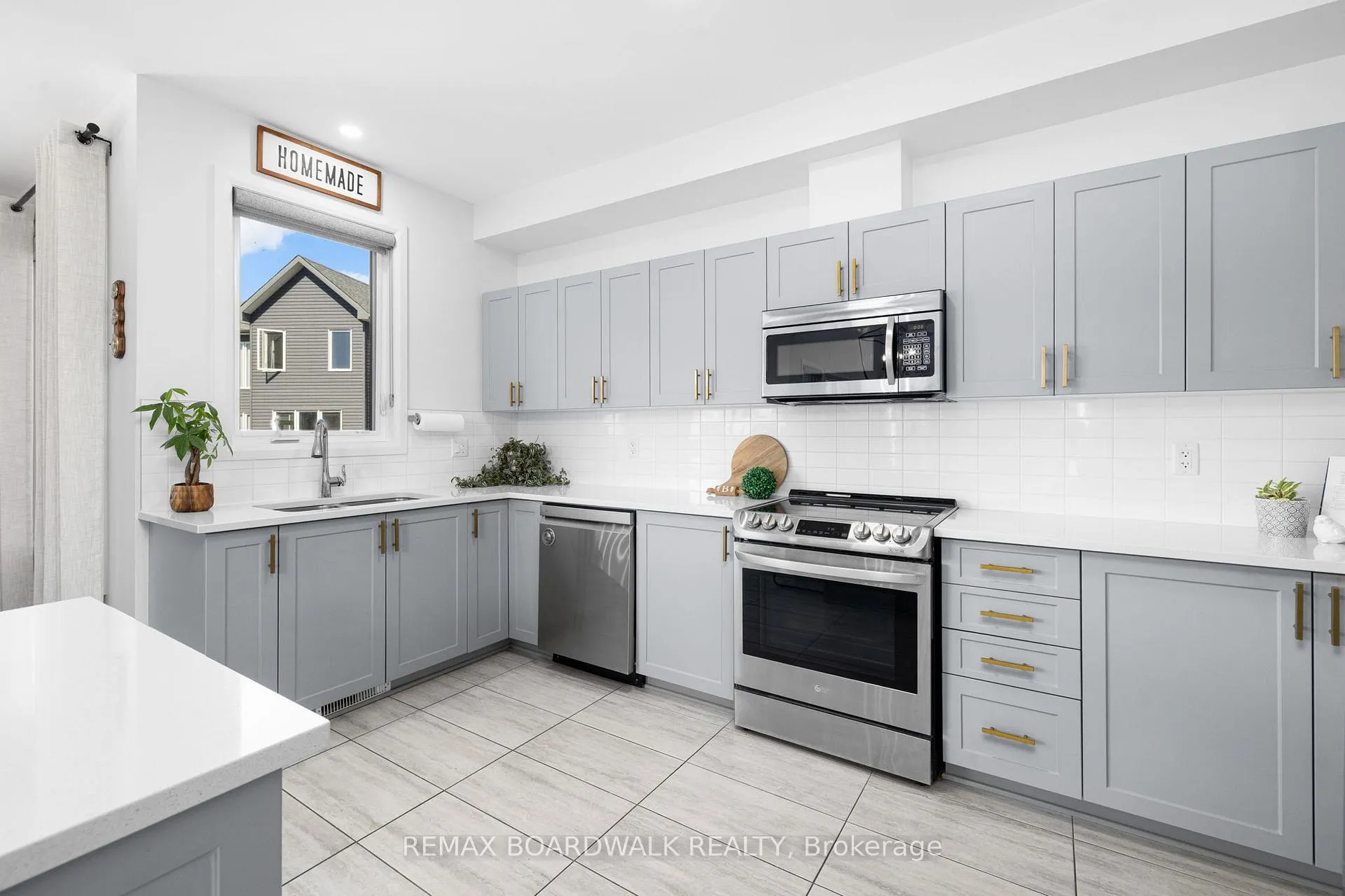 Photo 13 of 93 Morris Street, Carleton Place — HOMEH