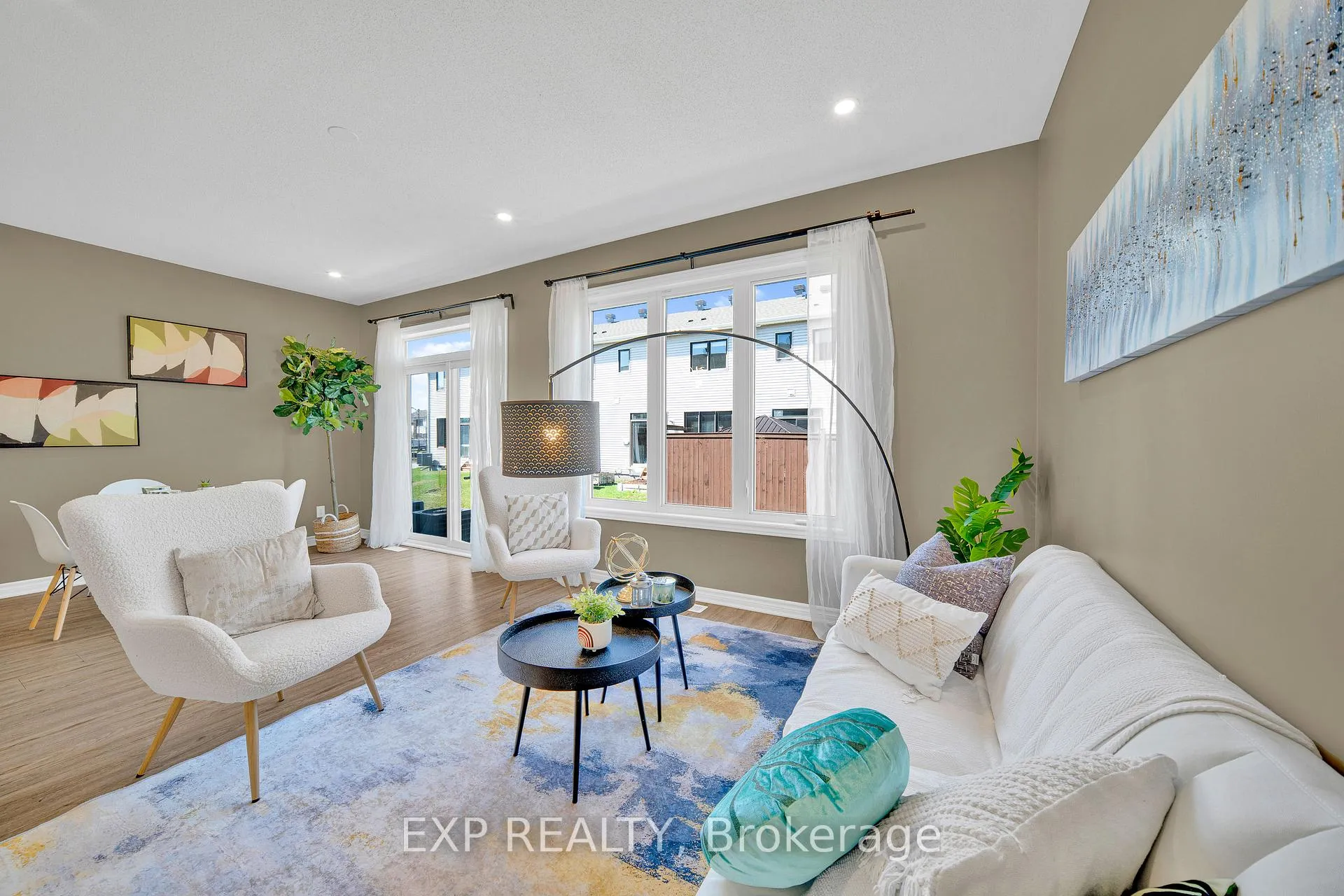 Photo 3 of 215 Merak Way, Ottawa, Barrhaven - Half Moon Bay — HOMEH