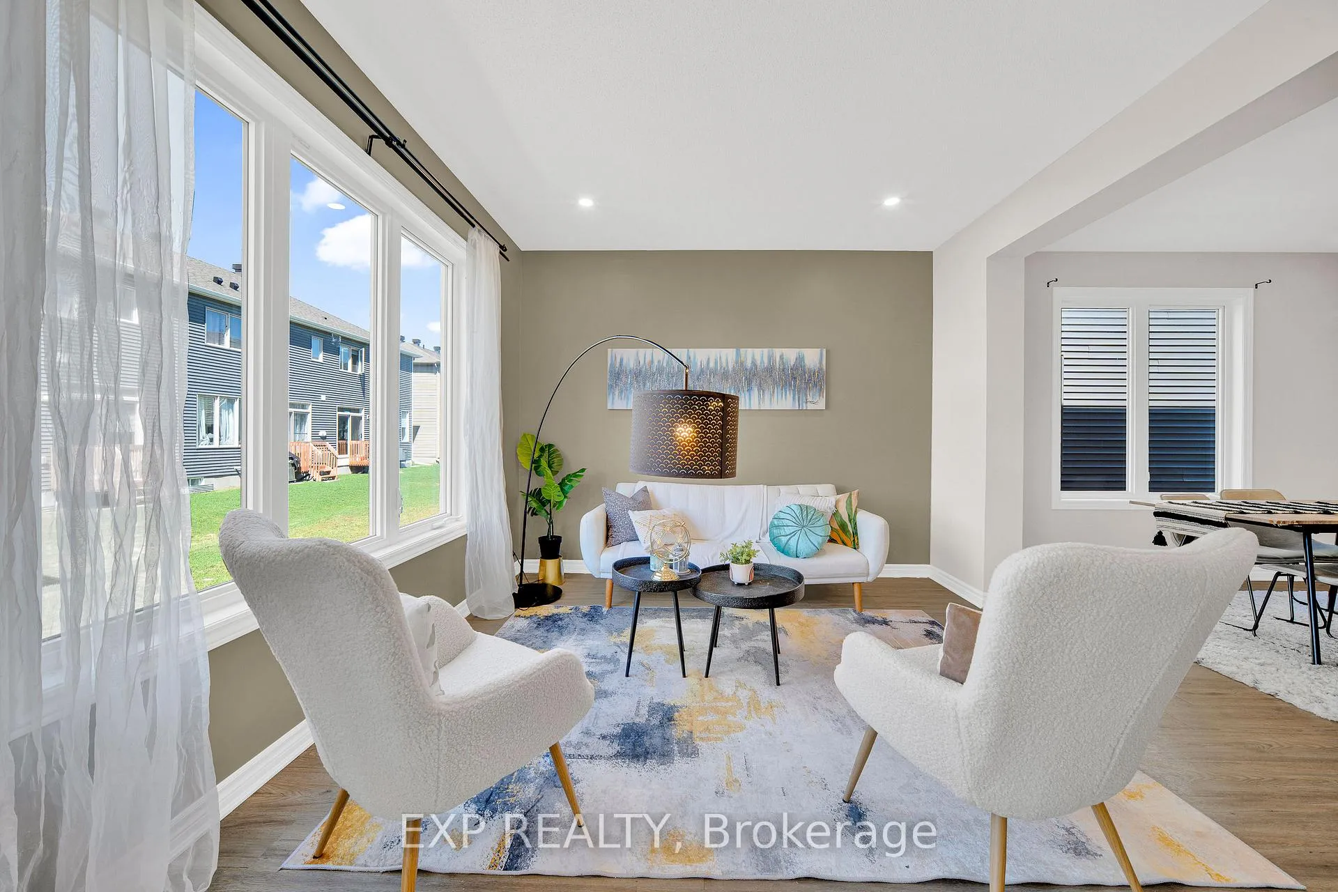 Photo 5 of 215 Merak Way, Ottawa, Barrhaven - Half Moon Bay — HOMEH
