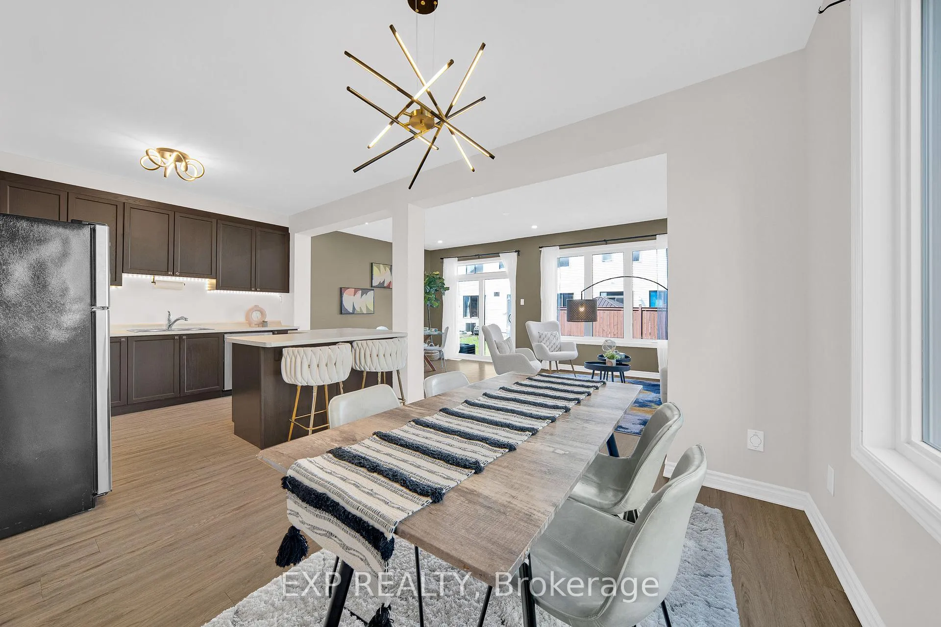 Photo 7 of 215 Merak Way, Ottawa, Barrhaven - Half Moon Bay — HOMEH