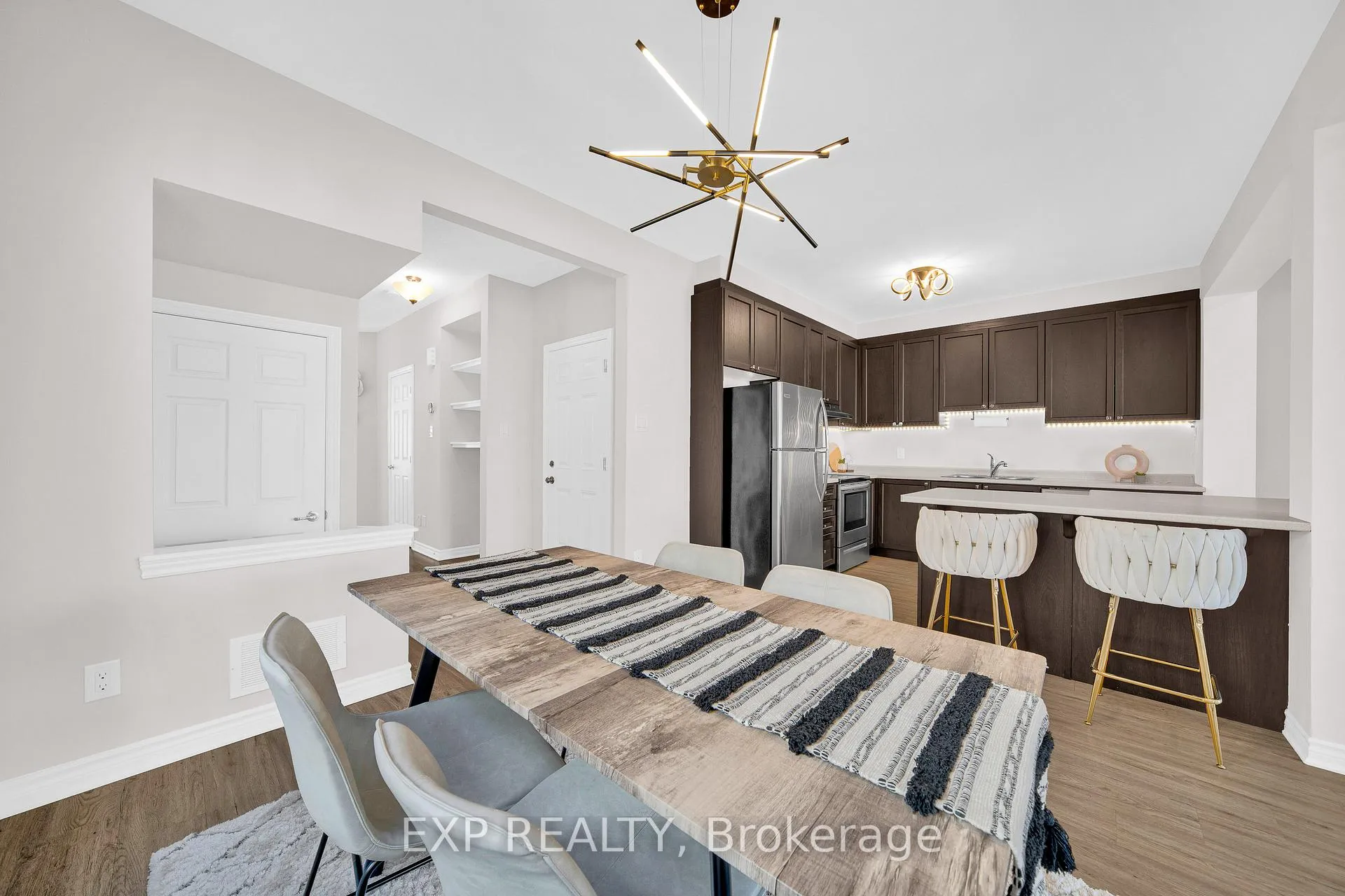 Photo 8 of 215 Merak Way, Ottawa, Barrhaven - Half Moon Bay — HOMEH