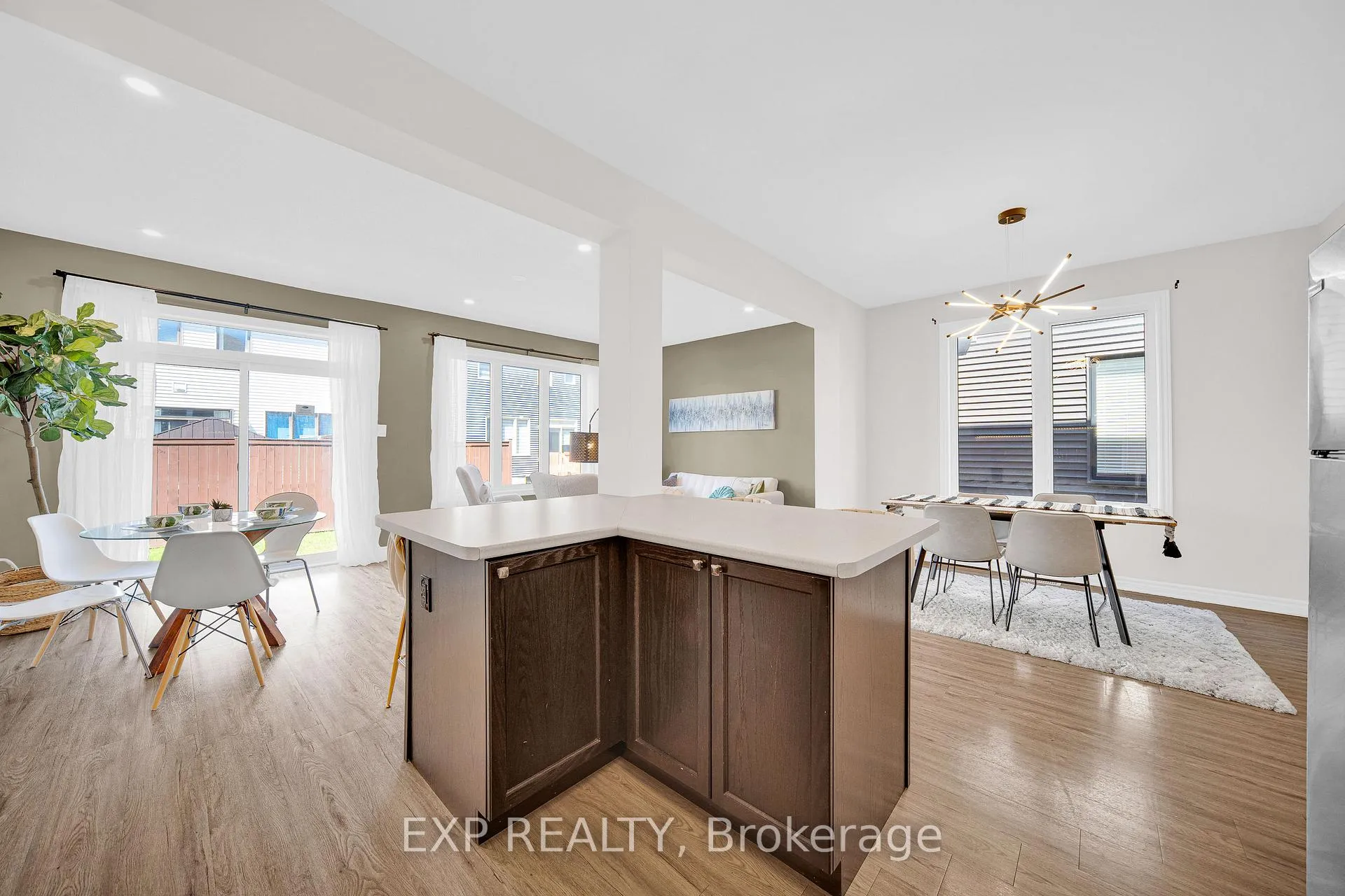 Photo 11 of 215 Merak Way, Ottawa, Barrhaven - Half Moon Bay — HOMEH