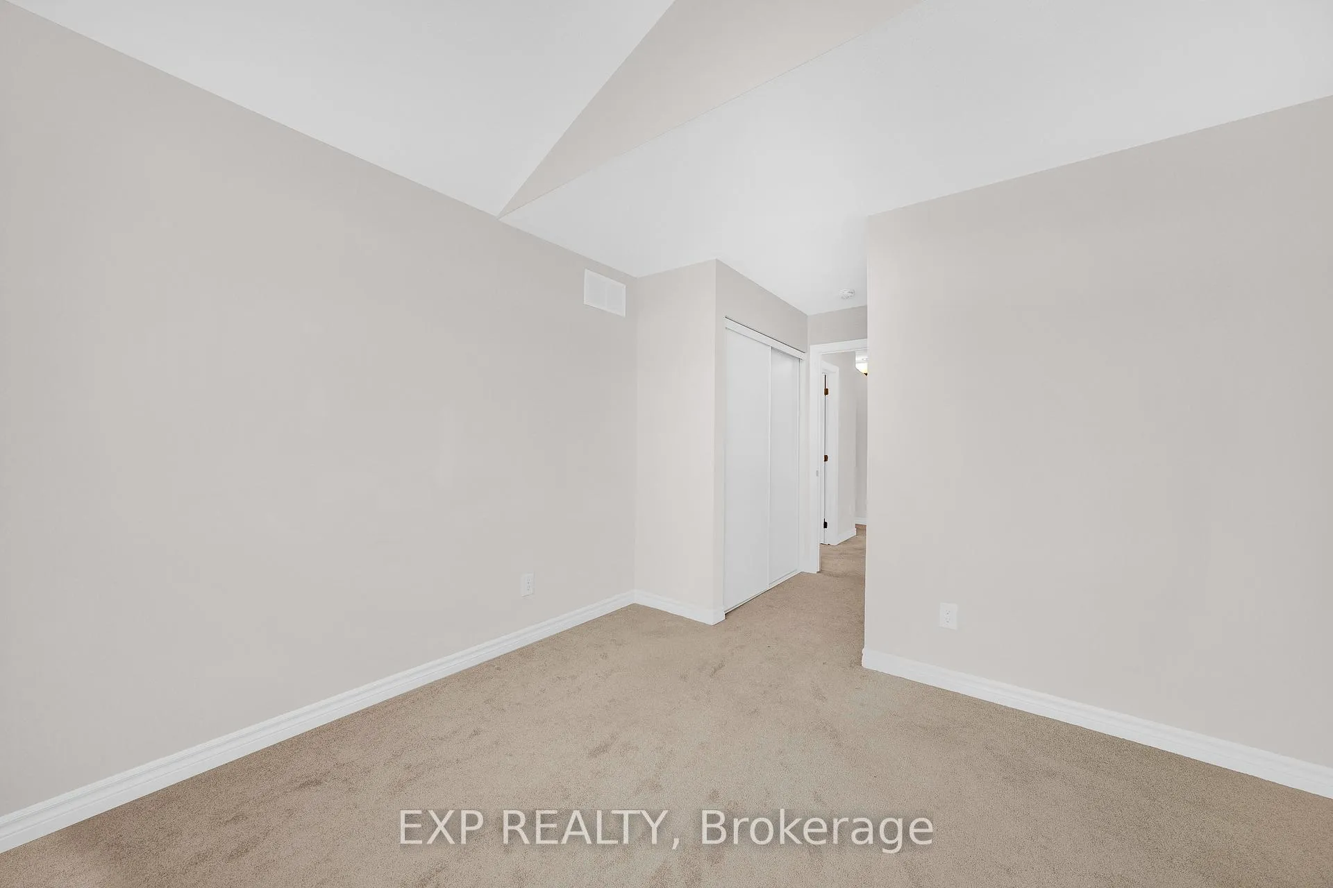 Photo 24 of 215 Merak Way, Ottawa, Barrhaven - Half Moon Bay — HOMEH