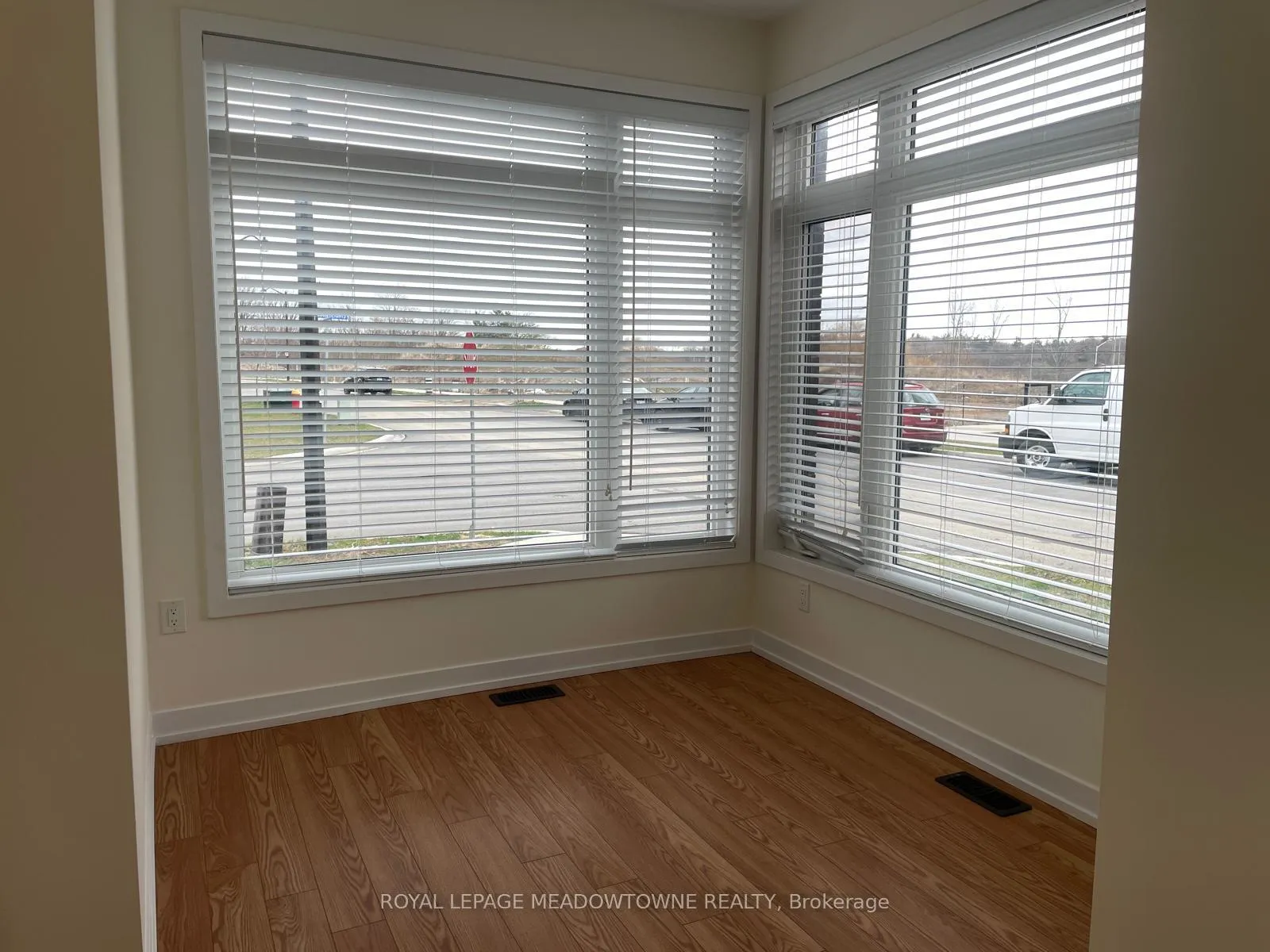 Photo 6 of 1560 Hilson Heights, Milton, Cobban — HOMEH