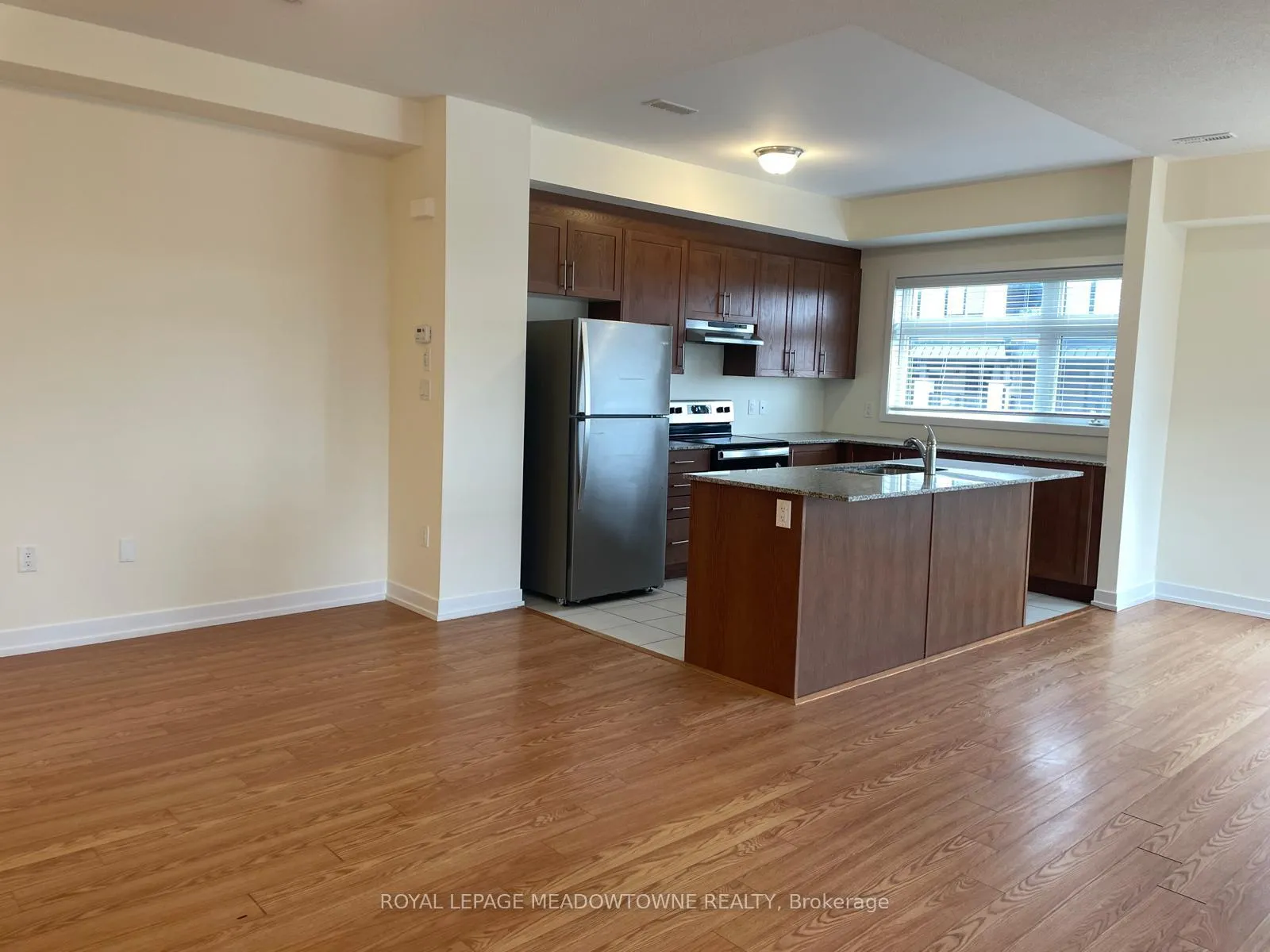 Photo 8 of 1560 Hilson Heights, Milton, Cobban — HOMEH