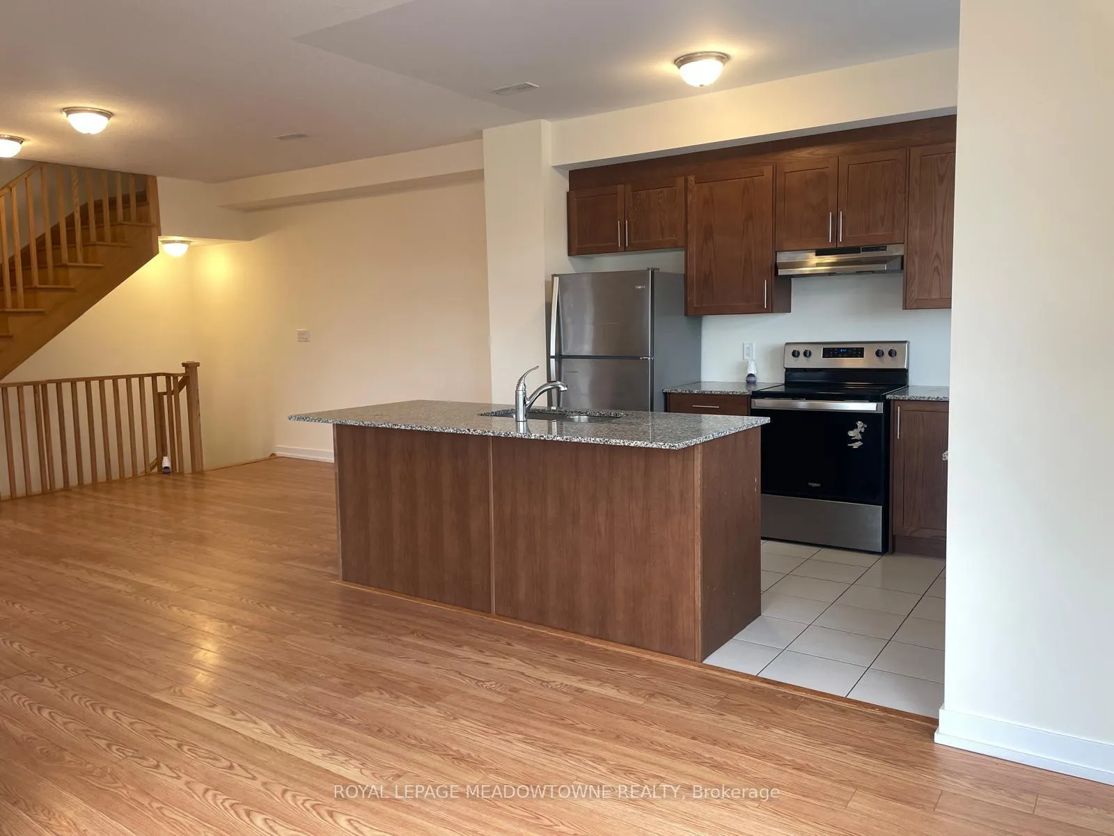 Photo 12 of 1560 Hilson Heights, Milton, Cobban — HOMEH