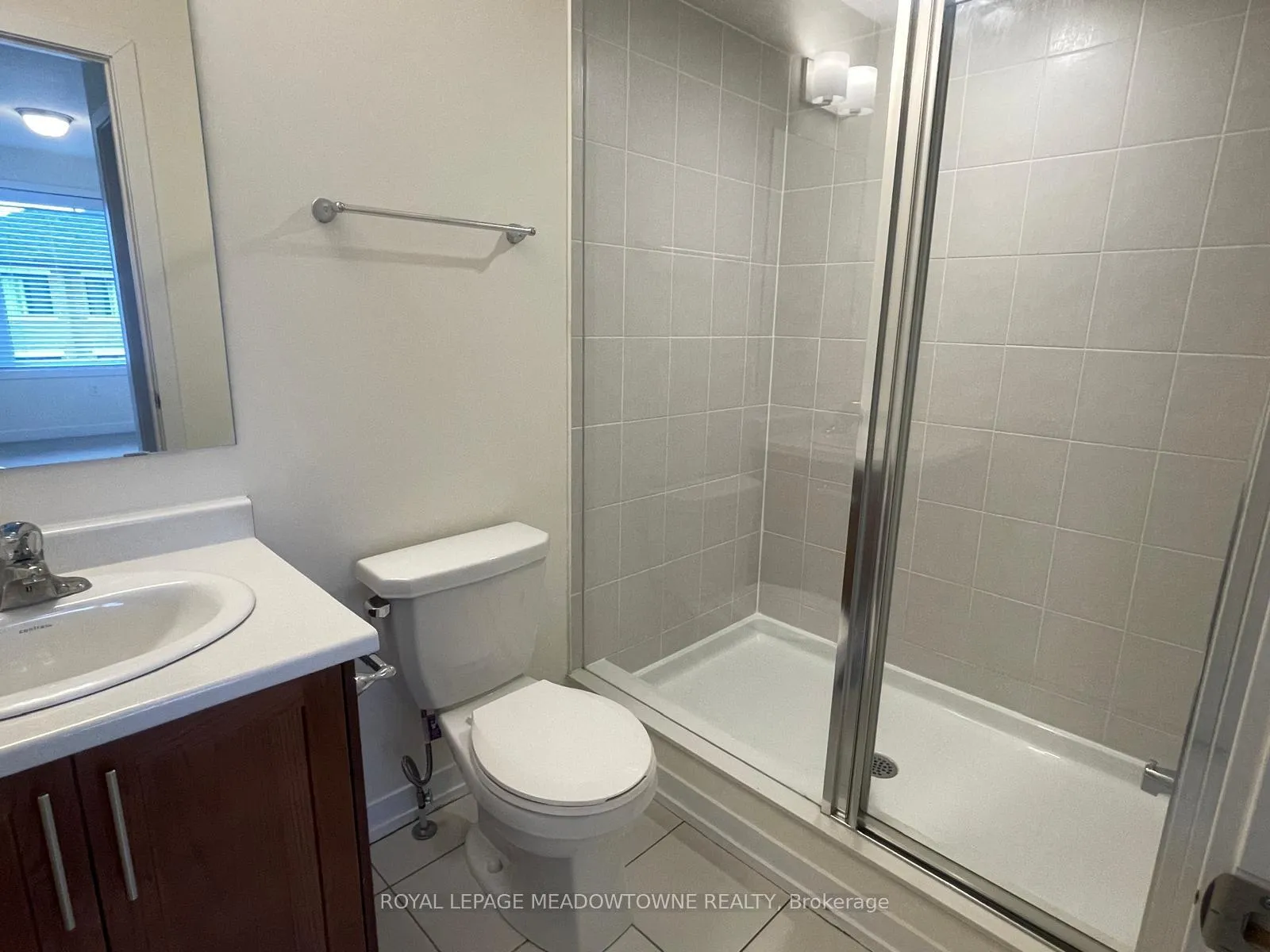 Photo 16 of 1560 Hilson Heights, Milton, Cobban — HOMEH
