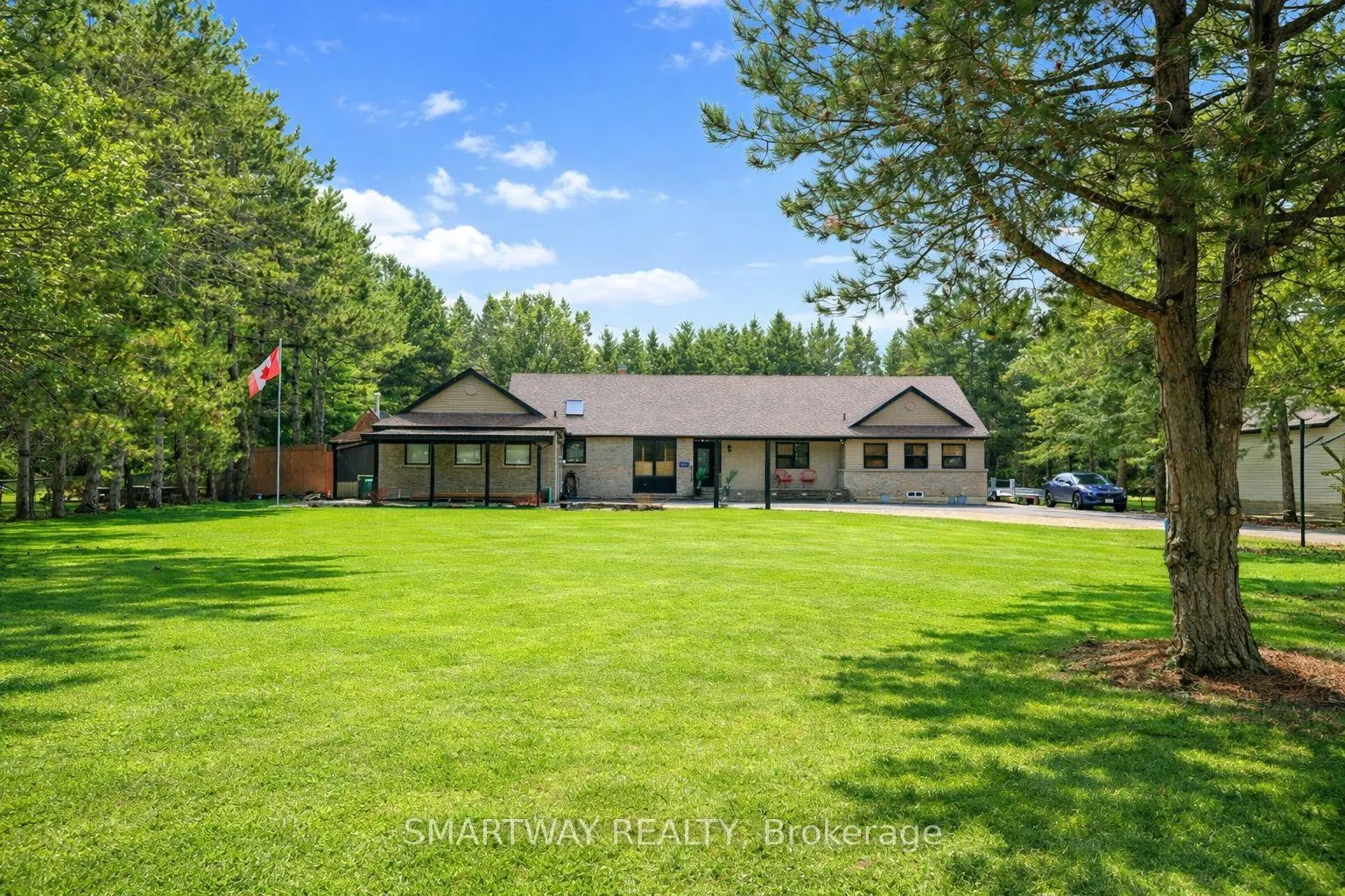 Photo 2 of 11 Meadow Drive, Caledon, Caledon Village — HOMEH