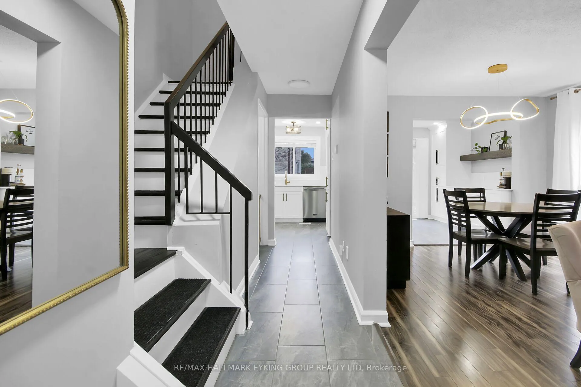 Photo 6 of 8 Vickers Way, Ottawa, Kanata - Katimavik — HOMEH