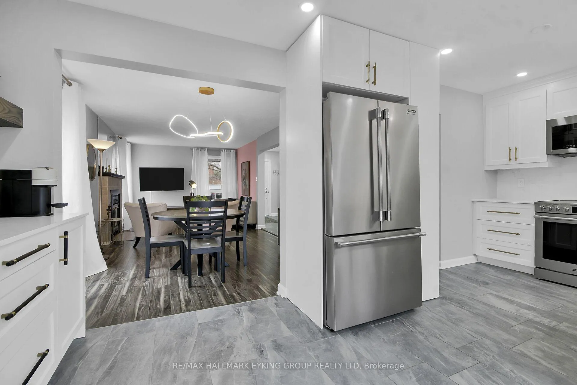 Photo 18 of 8 Vickers Way, Ottawa, Kanata - Katimavik — HOMEH