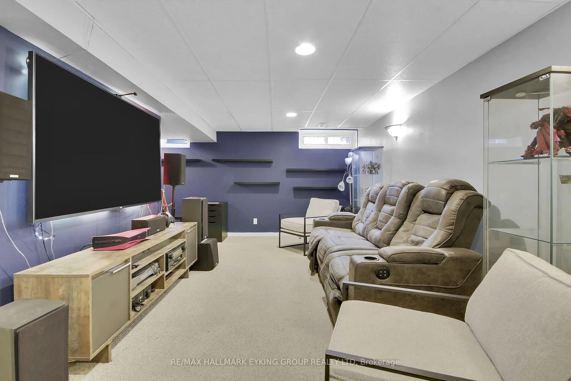 Photo 40 of 8 Vickers Way, Ottawa, Kanata - Katimavik — HOMEH