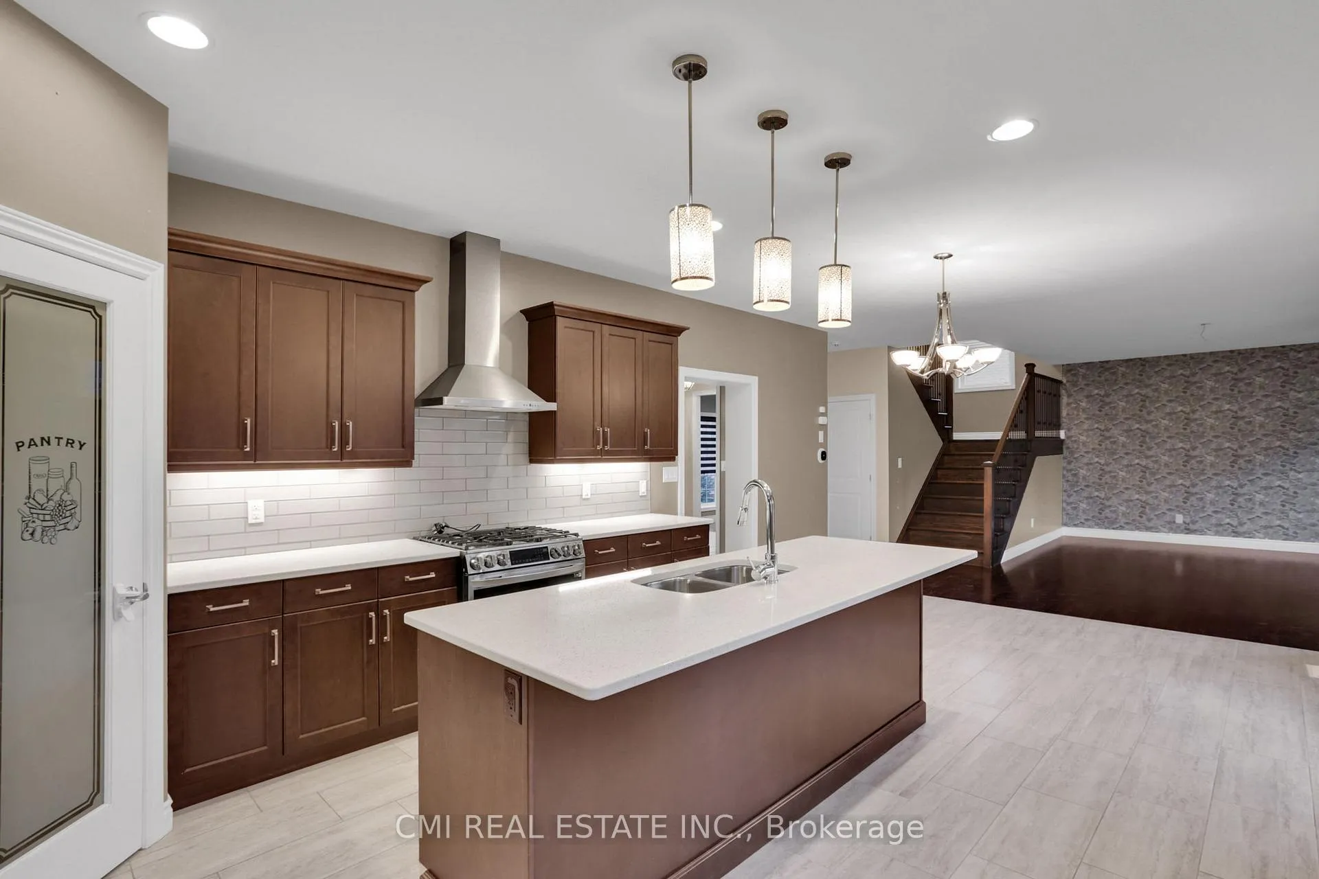 Photo 9 of 212 Jasmine Drive, Lakeshore — HOMEH