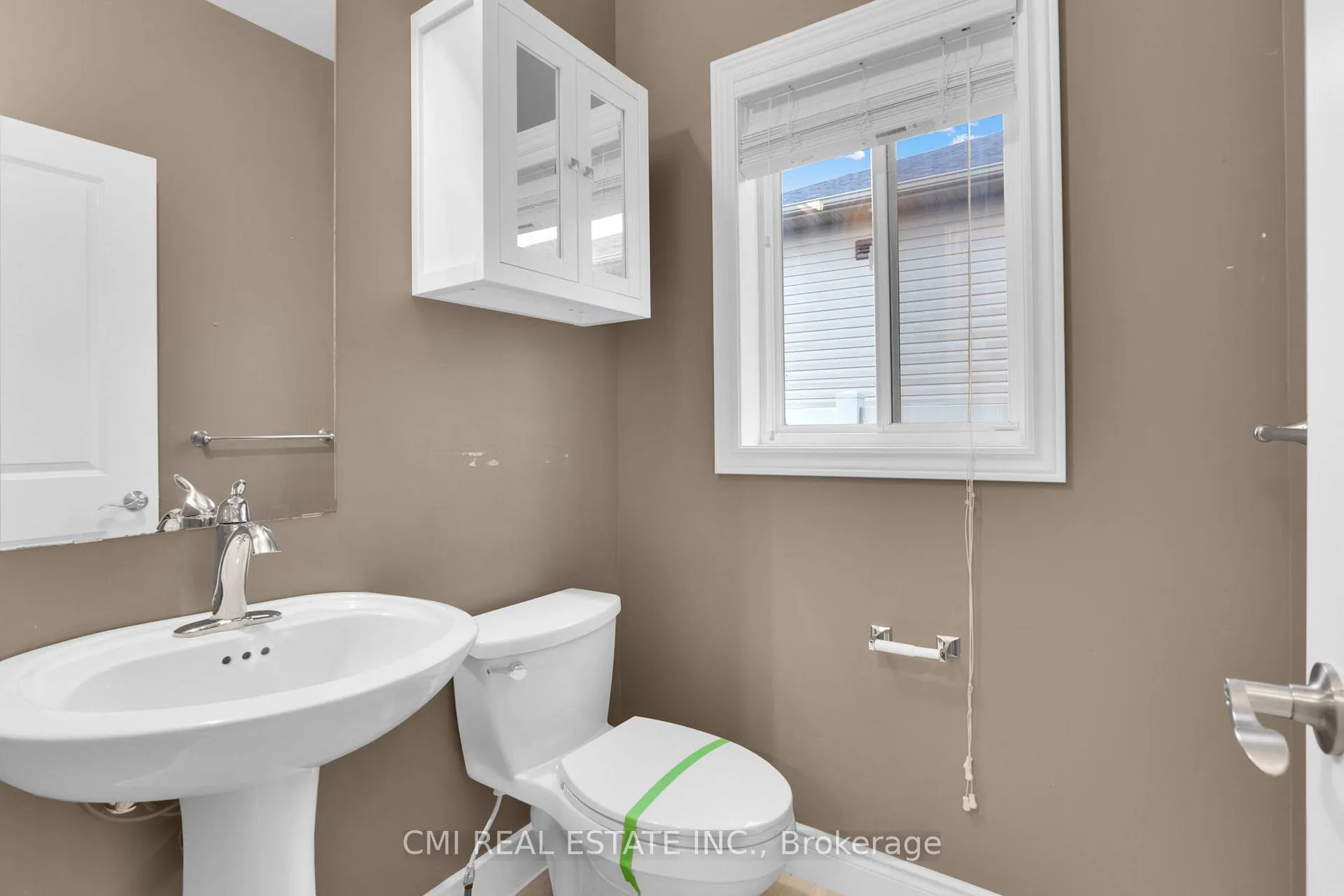 Photo 17 of 212 Jasmine Drive, Lakeshore — HOMEH