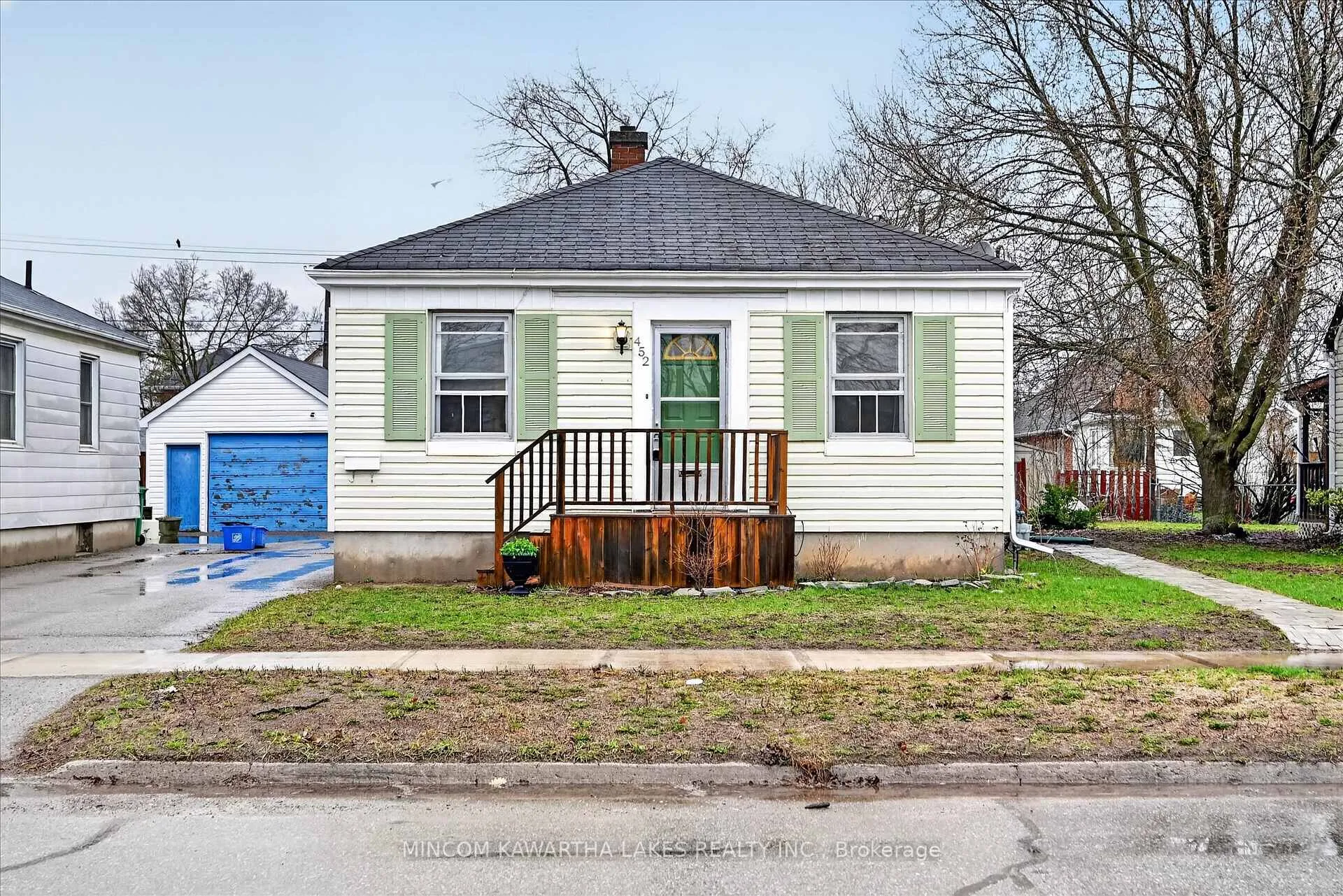 Photo 1 of 452 Hamilton Street, Peterborough, Otonabee Ward 1 — HOMEH