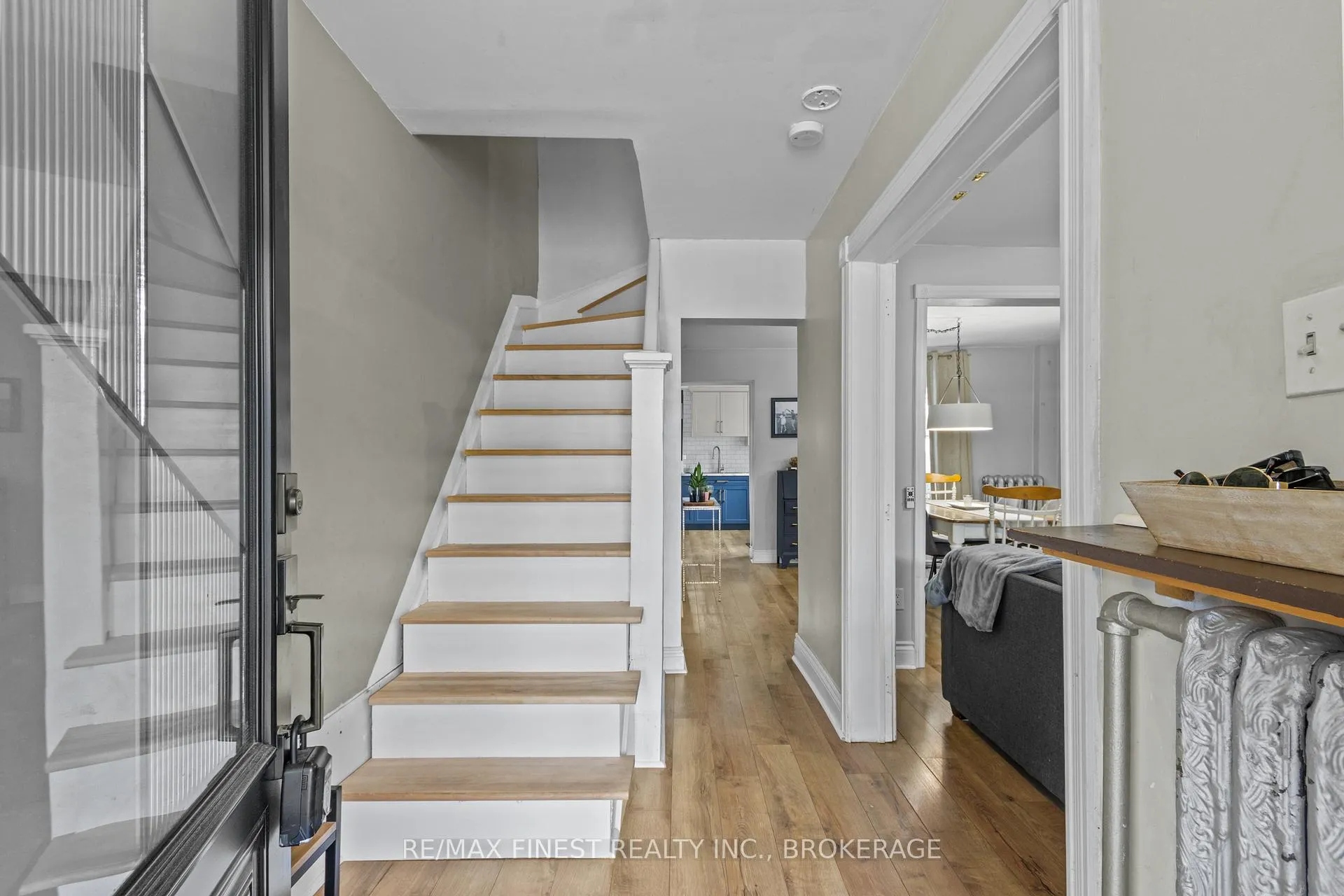 Photo 3 of 205 Concession Street, Kingston, East of Sir John A. Blvd — HOMEH