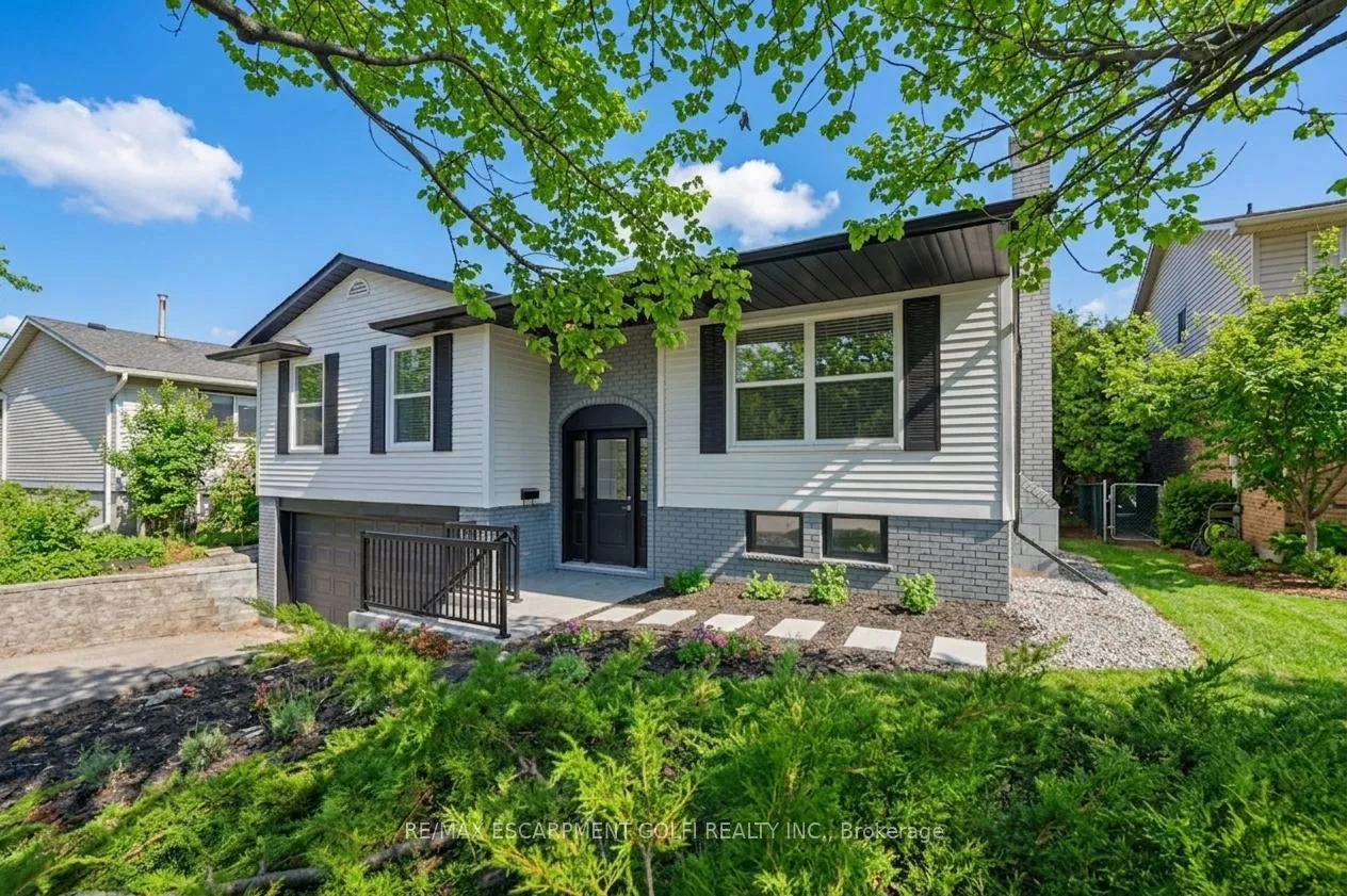 Photo 3 of 4140 Celia Court, Burlington, Shoreacres — HOMEH